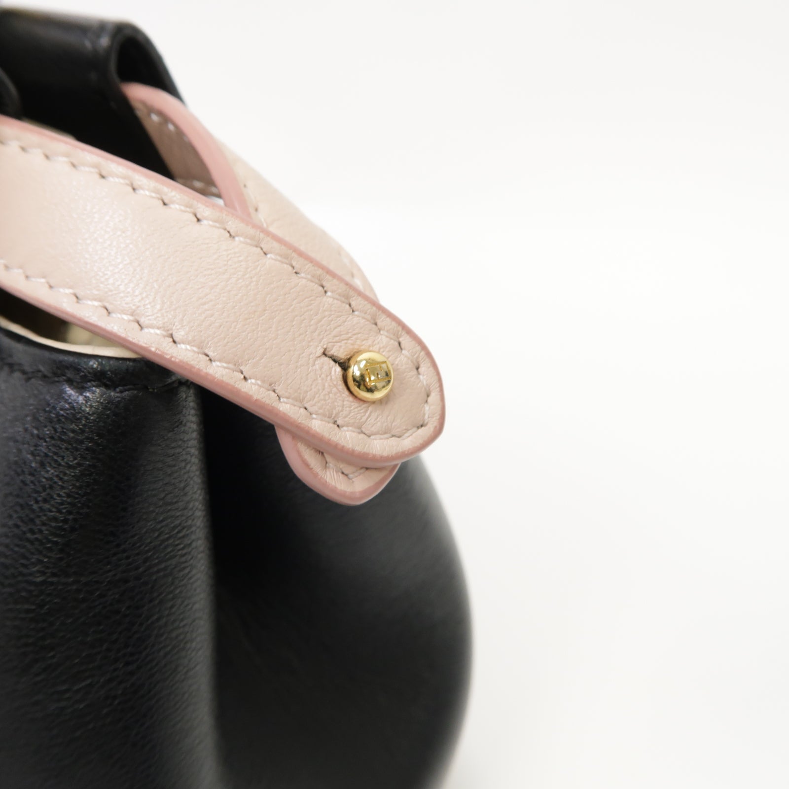 FENDI 【激減優惠】羊皮皮革Peekaboo Mini金扣手挽肩背兩用袋黑色