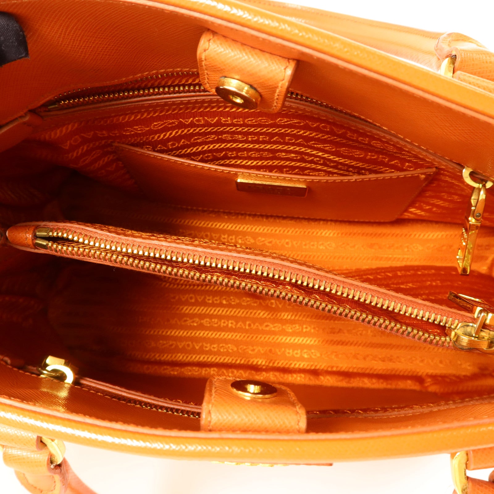 PRADA Saffiano皮革Medium Lux Open Promenade Satchel金扣手挽肩背兩用袋