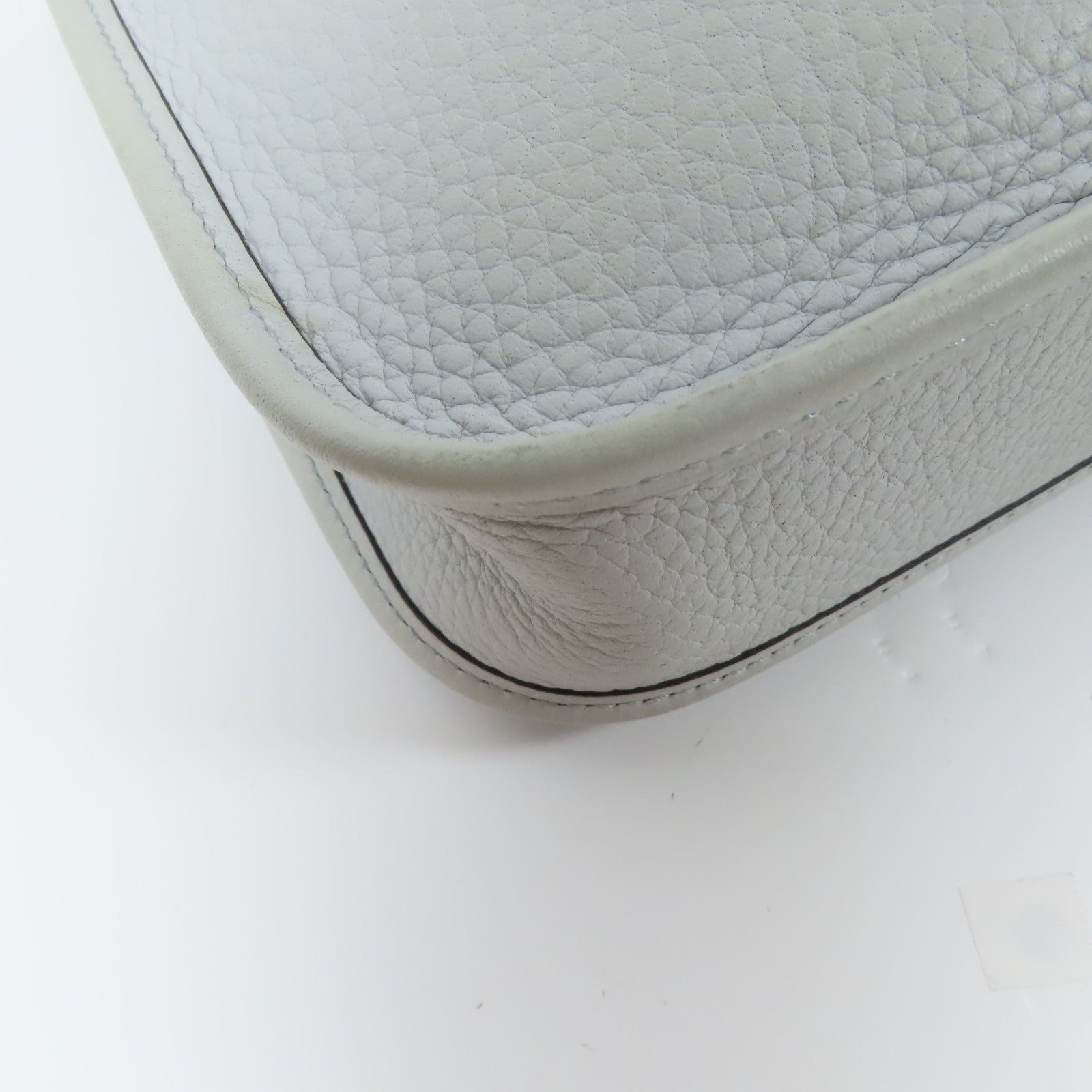 HERMES Clemence皮革Evelyne TPM金扣肩背袋Bleu Pale