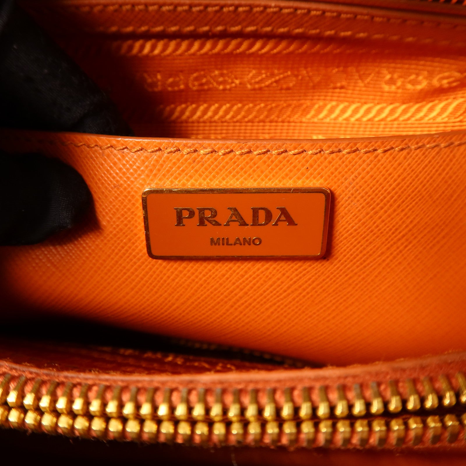PRADA Saffiano皮革Medium Lux Open Promenade Satchel金扣手挽肩背兩用袋