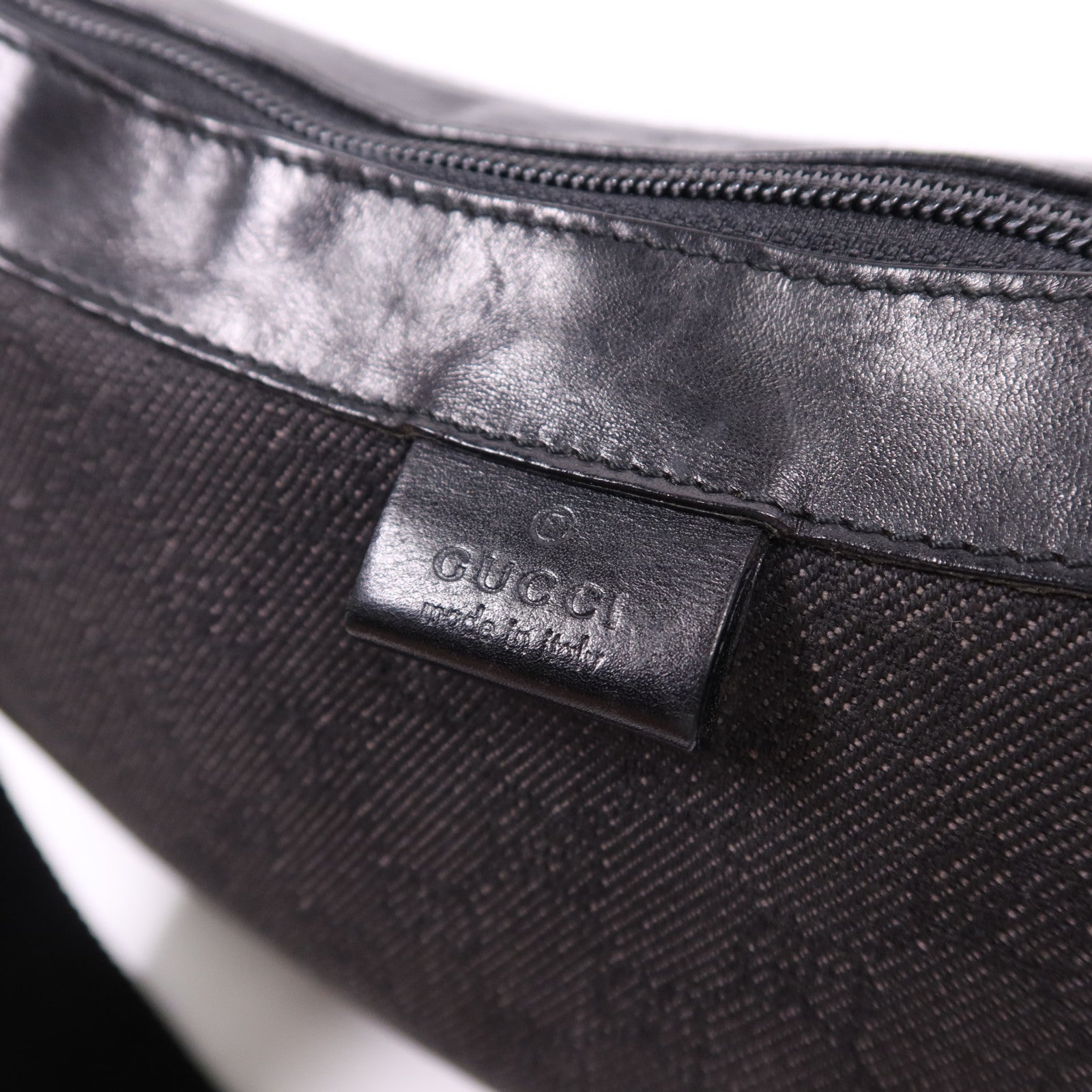 GUCCI 帆布Shoulder Bag銀扣肩背袋