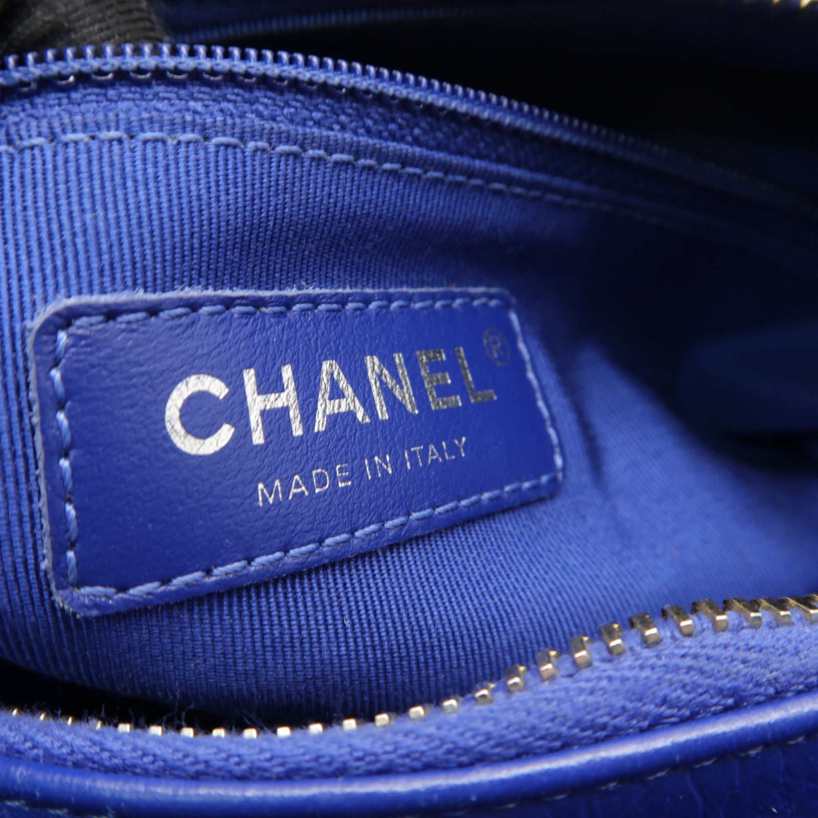 CHANEL 【激減優惠】菱格Aged Calf皮革Small Gabrielle金扣手挽肩背兩用袋藍色