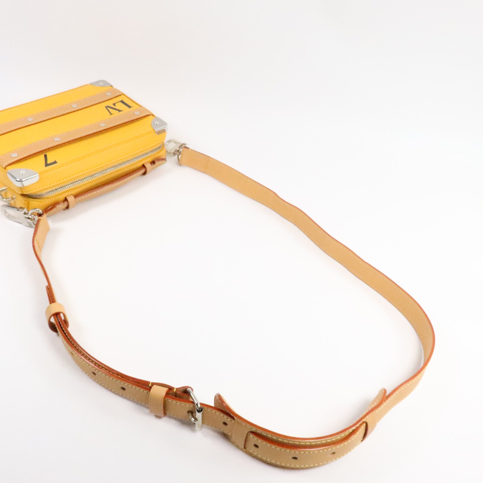LOUIS VUITTON Taurillon Virgil Handle Soft Trunk Bag肩背袋