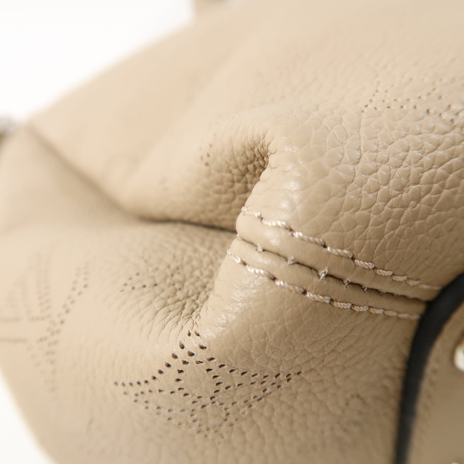 LOUIS VUITTON Mahina Babylone BB銀扣手挽肩背兩用袋米色