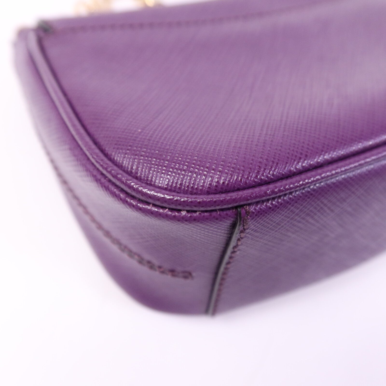 Salvatore Ferragamo 牛皮皮革Shoulder Bag金扣鏈帶手挽袋