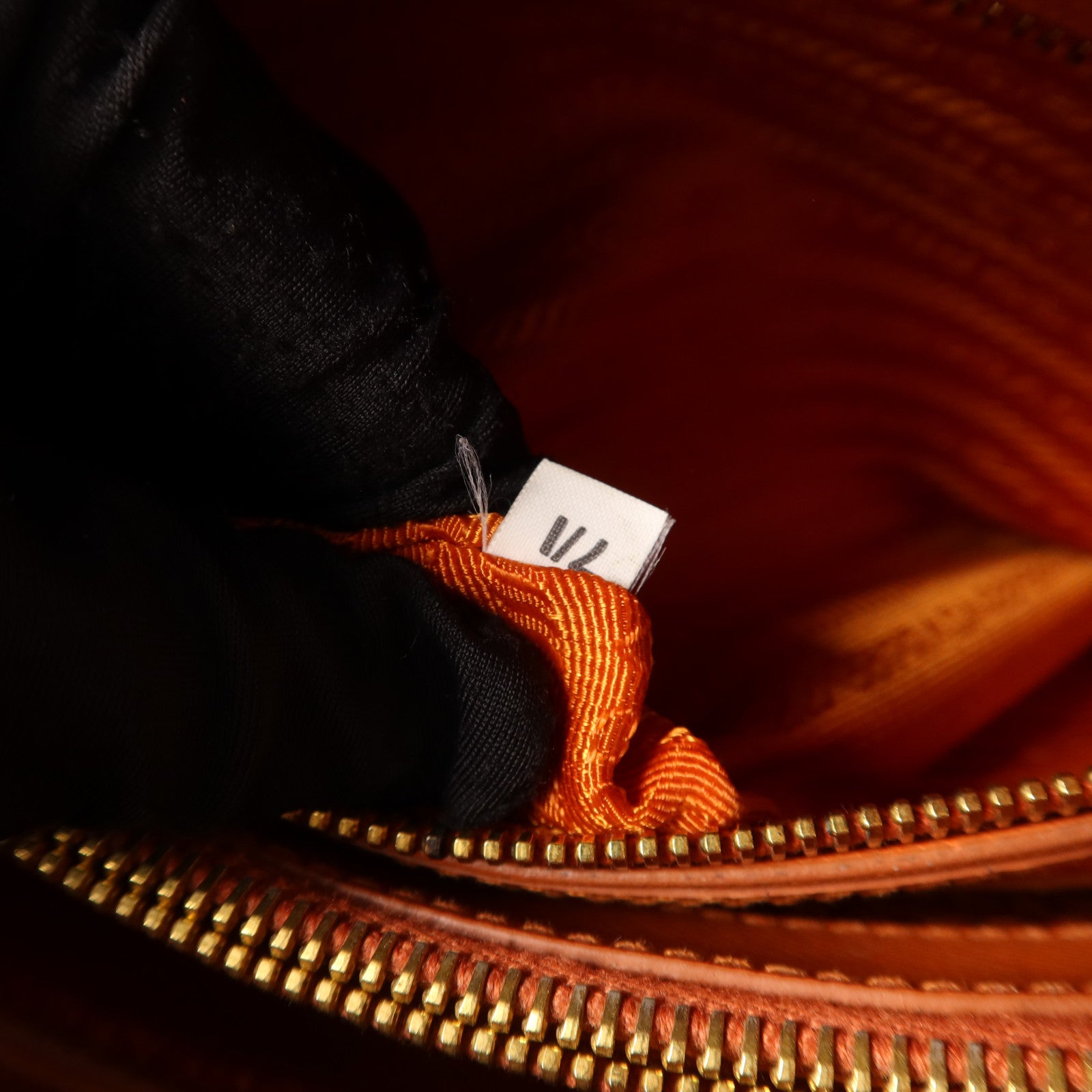 PRADA Saffiano皮革Medium Lux Open Promenade Satchel金扣手挽肩背兩用袋