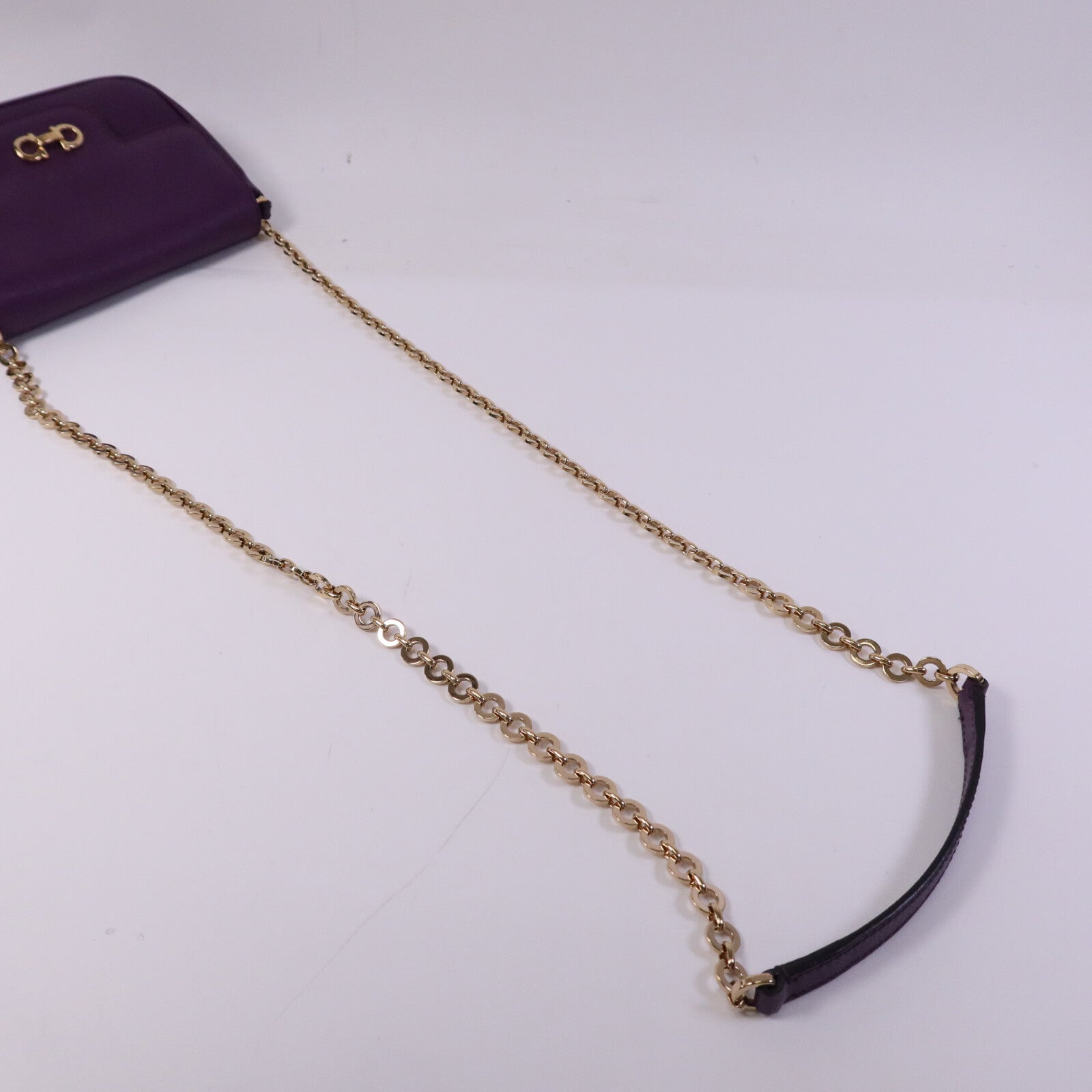 Salvatore Ferragamo 牛皮皮革Shoulder Bag金扣鏈帶手挽袋
