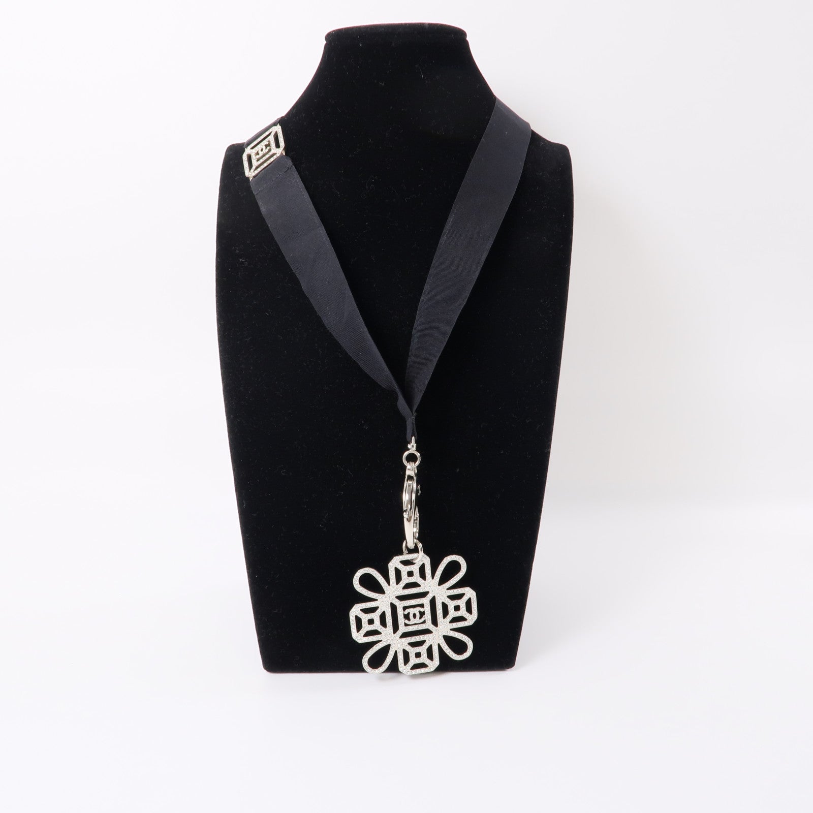 CHANEL CC Necklace B17/S Metal Silver