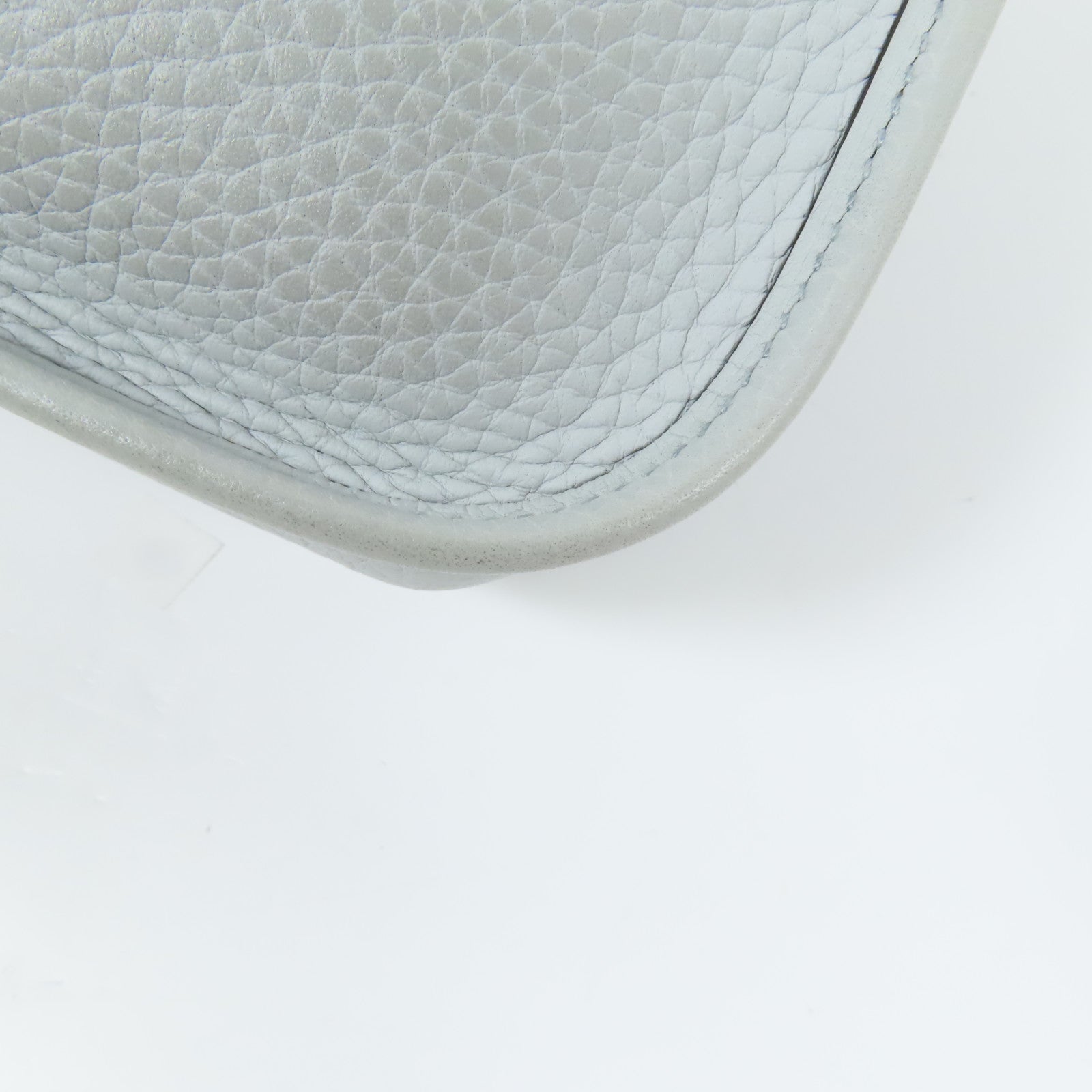 HERMES Clemence皮革Evelyne TPM金扣肩背袋Bleu Pale