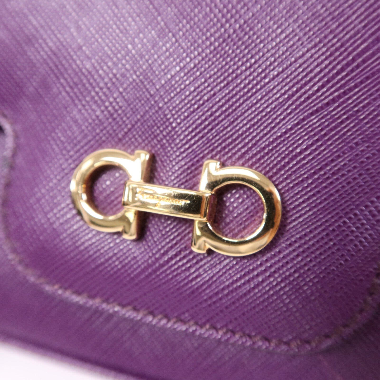 Salvatore Ferragamo 牛皮皮革Shoulder Bag金扣鏈帶手挽袋