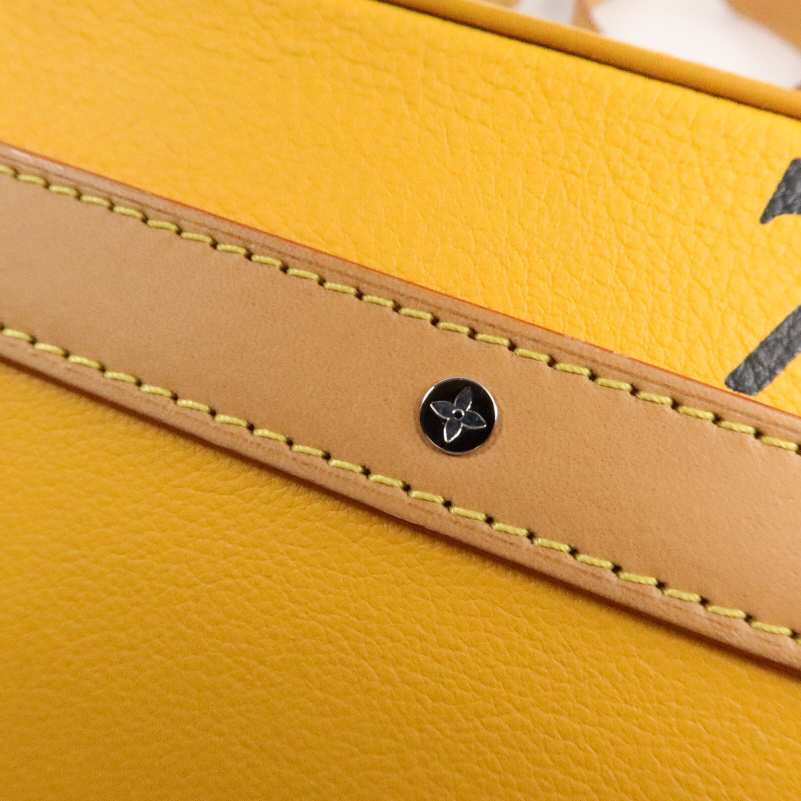 LOUIS VUITTON Taurillon Virgil Handle Soft Trunk Bag肩背袋
