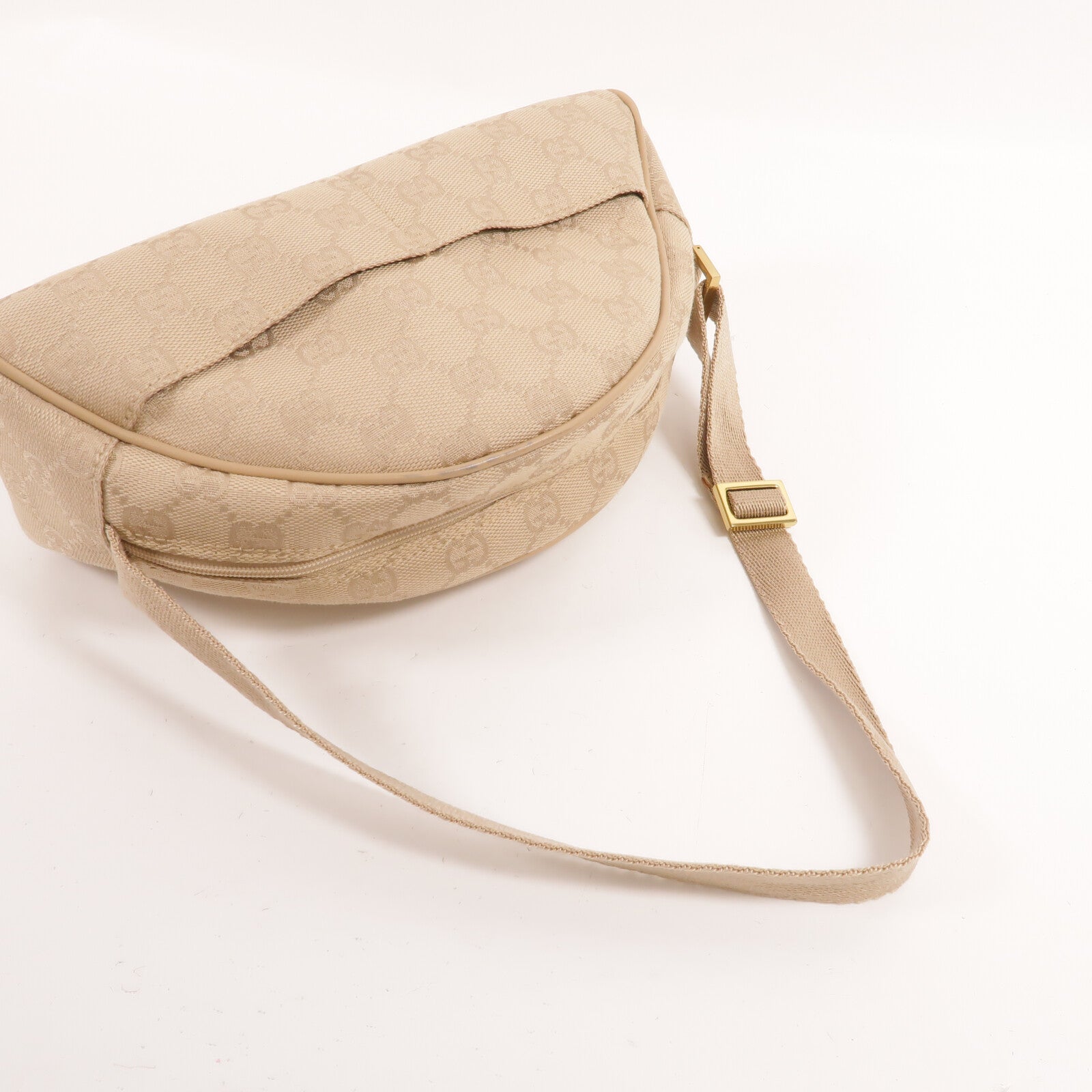 GUCCI 帆布Half Moon GG Canvas Shoulder Bag肩背袋