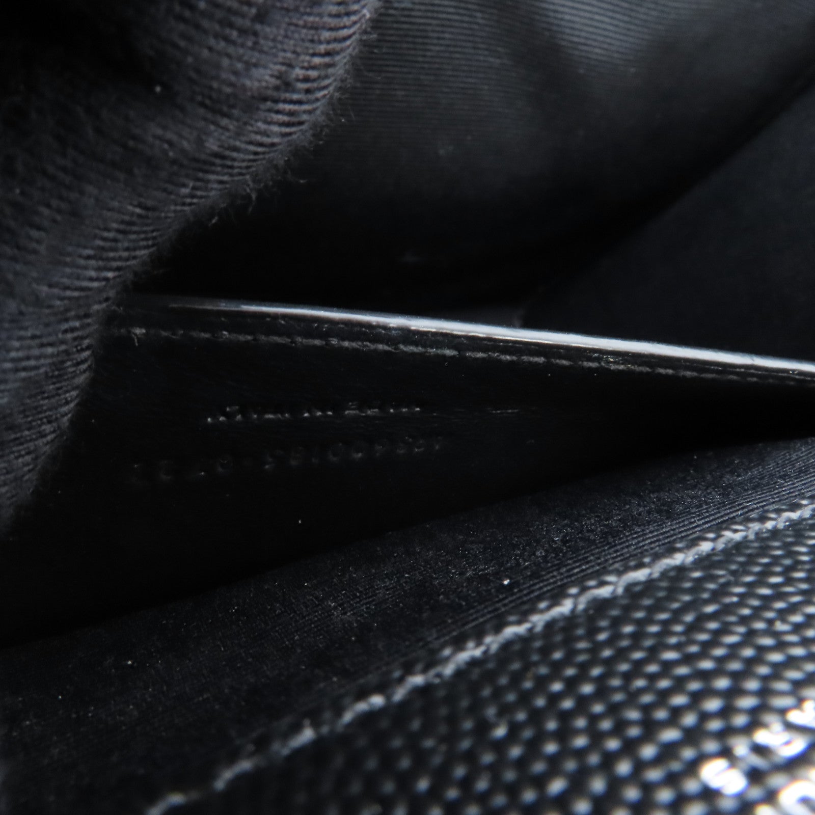SAINT LAURENT 牛皮皮革Envelope銀扣鏈帶肩背袋黑色