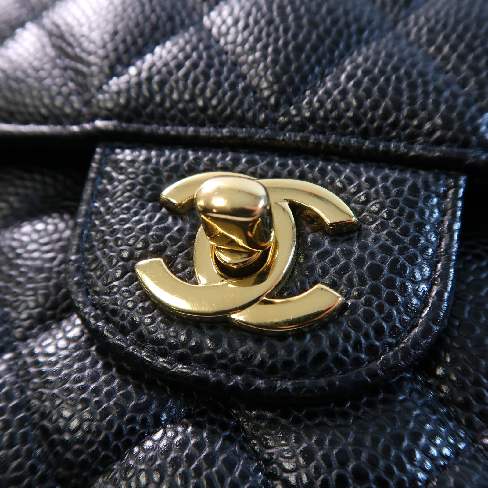 CHANEL 菱格牛皮皮革Classic 25金扣鏈帶肩背袋黑色