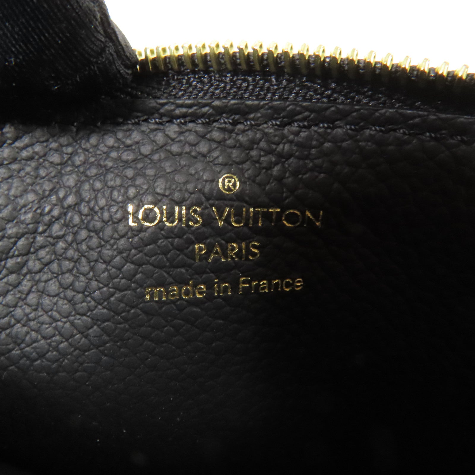 LOUIS VUITTON Mono-Empreinte Recto Verso金扣卡片套