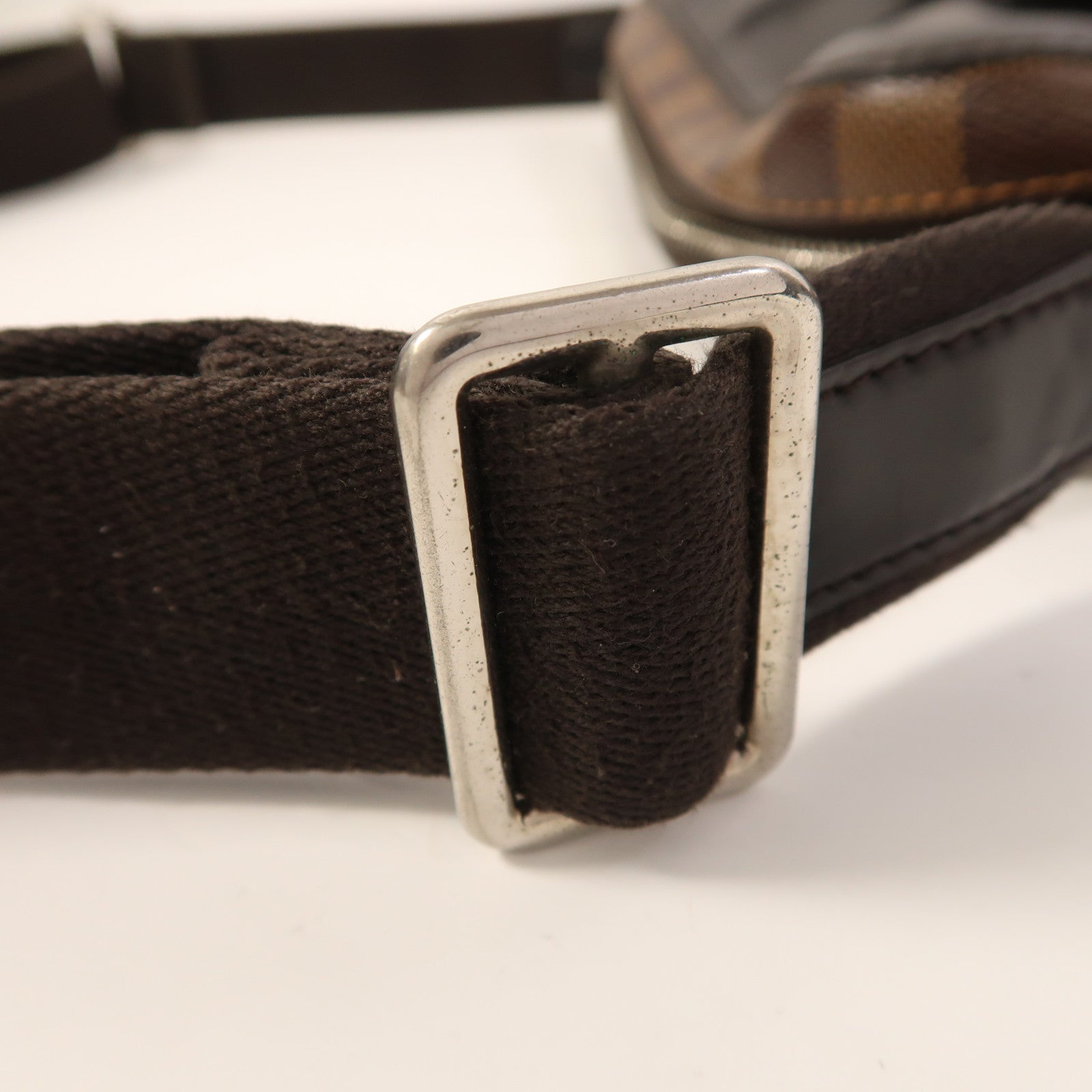 LOUIS VUITTON 【激減優惠】Damier Jake Messenger PM銀扣肩背袋