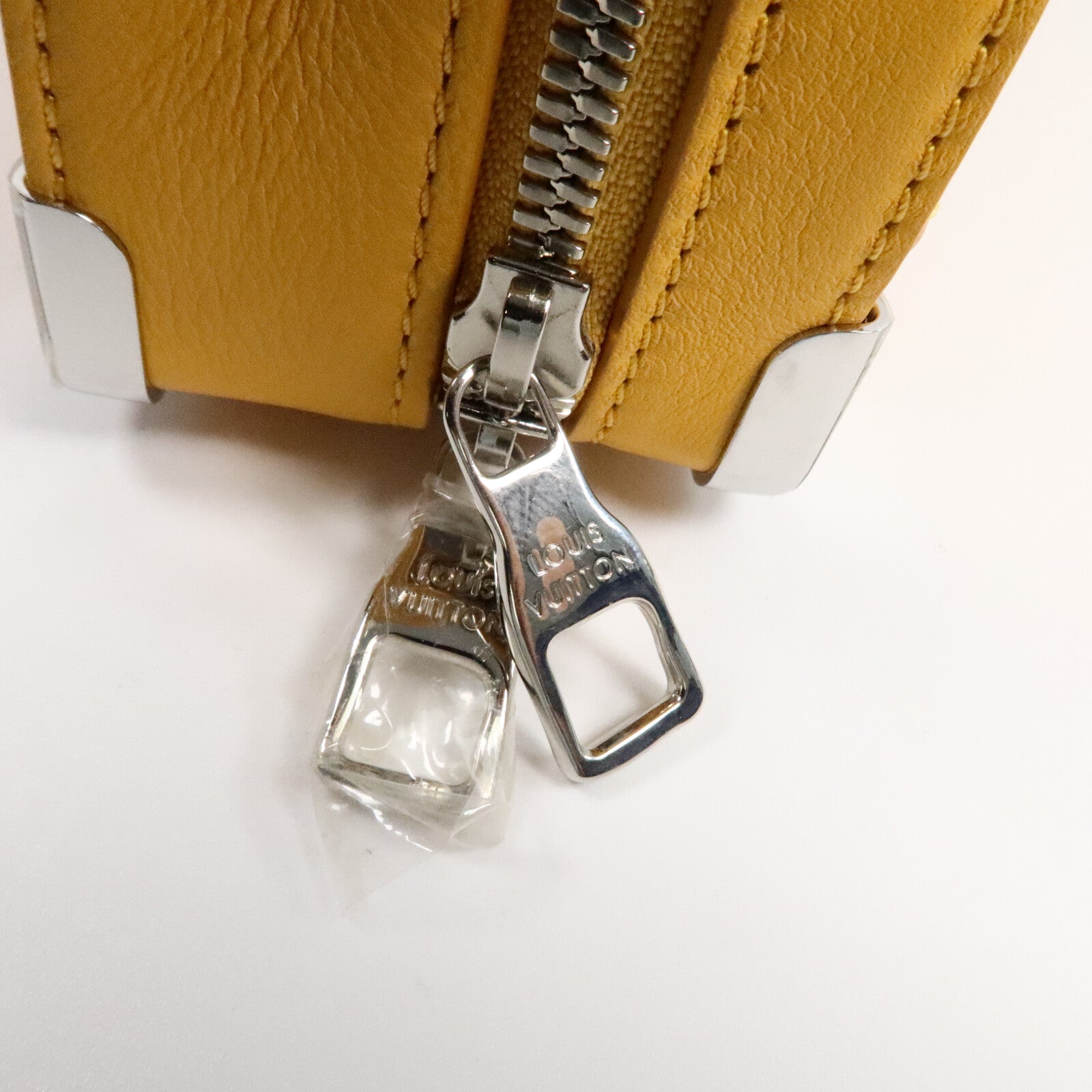 LOUIS VUITTON Taurillon Virgil Handle Soft Trunk Bag肩背袋