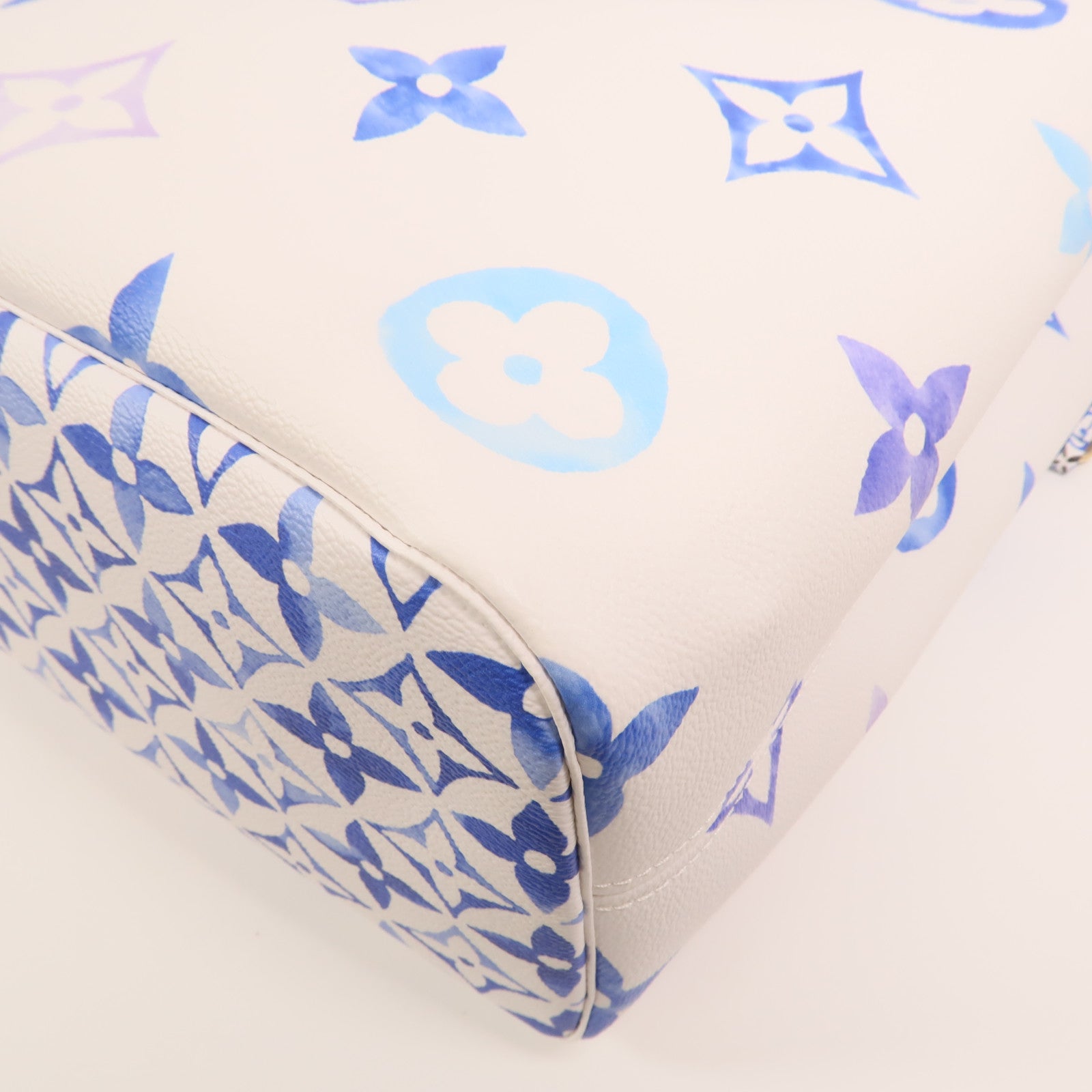 LOUIS VUITTON Monogram By The Pool Neverfull MM金扣手挽袋