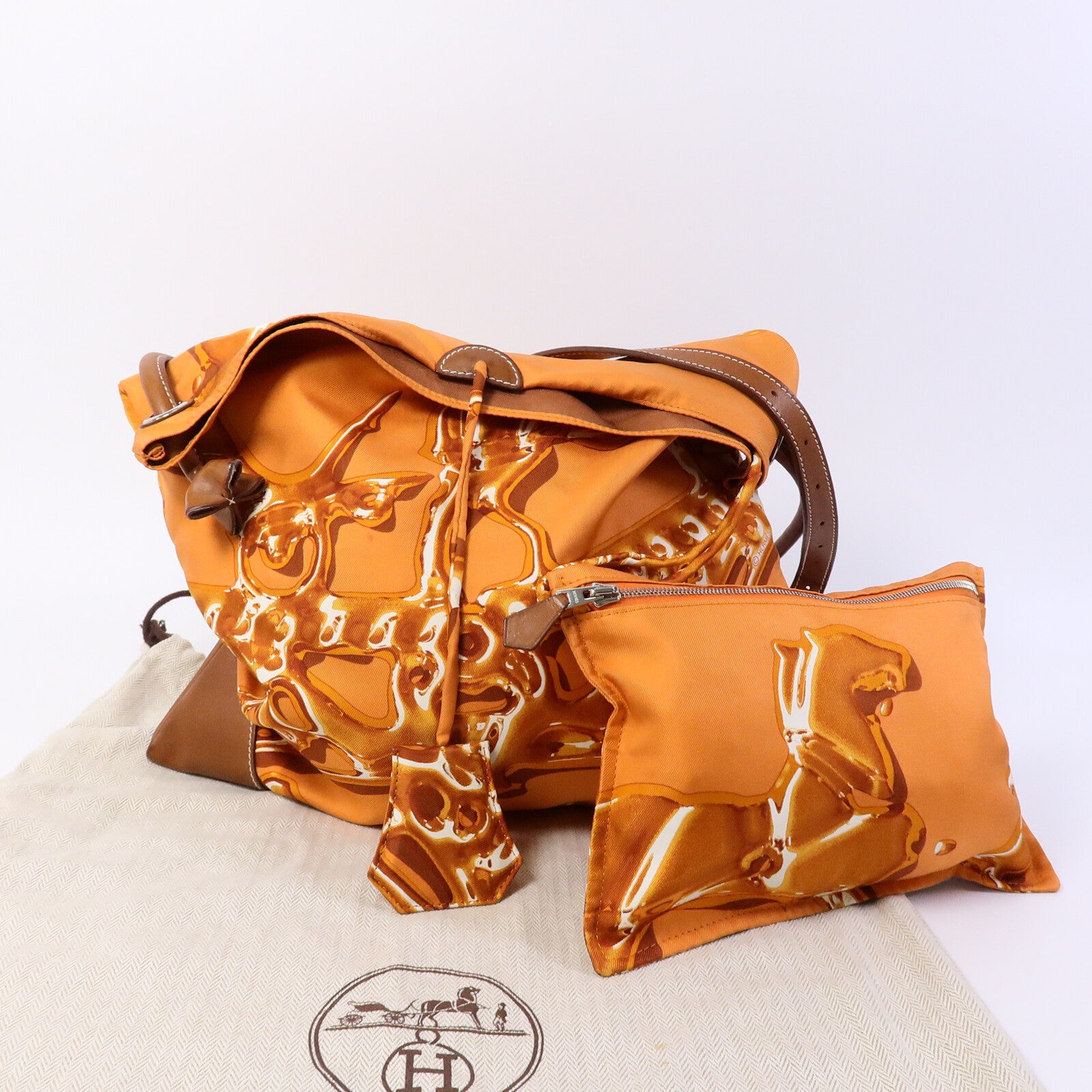 HERMES 絲質Silk In City肩背袋