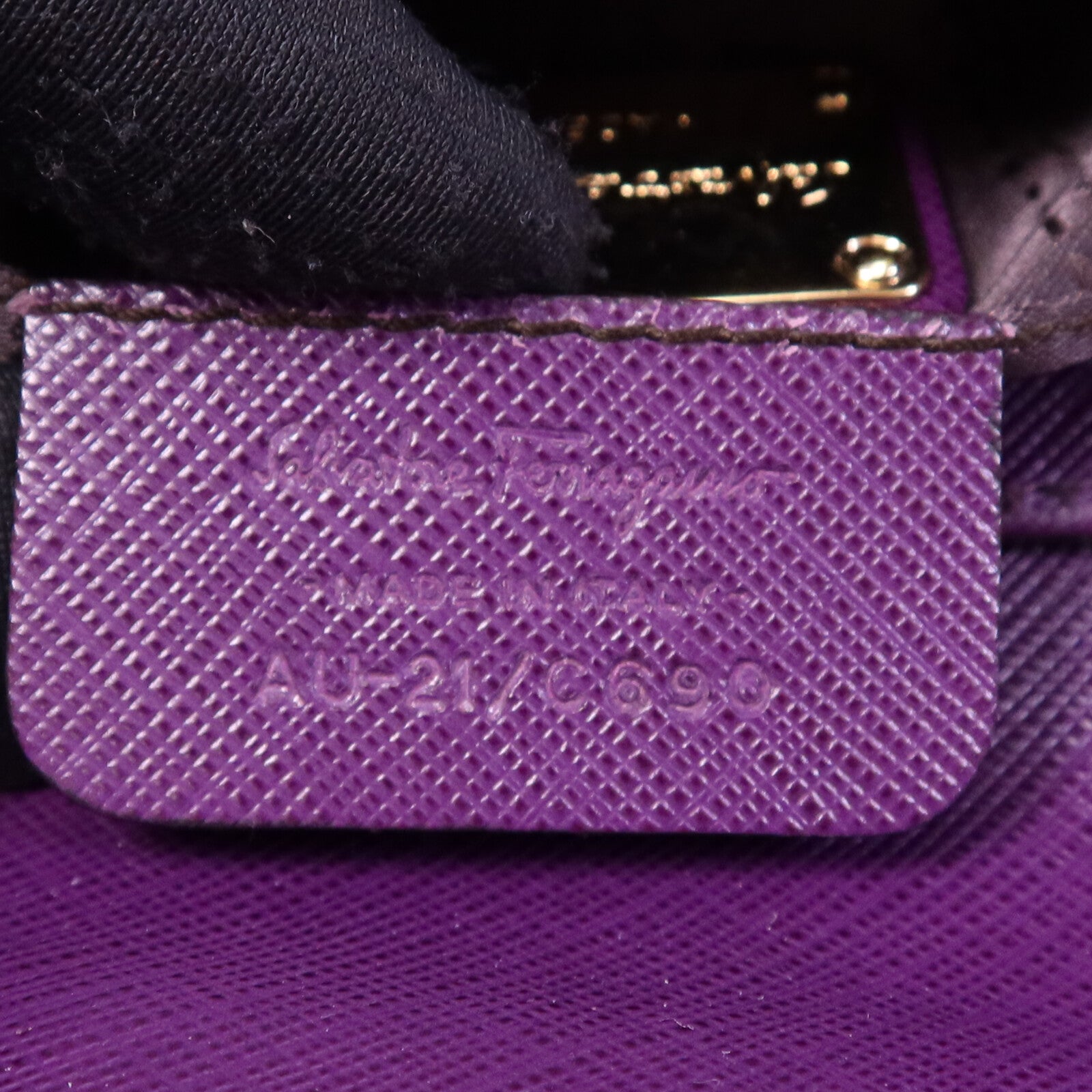 Salvatore Ferragamo 牛皮皮革Shoulder Bag金扣鏈帶手挽袋