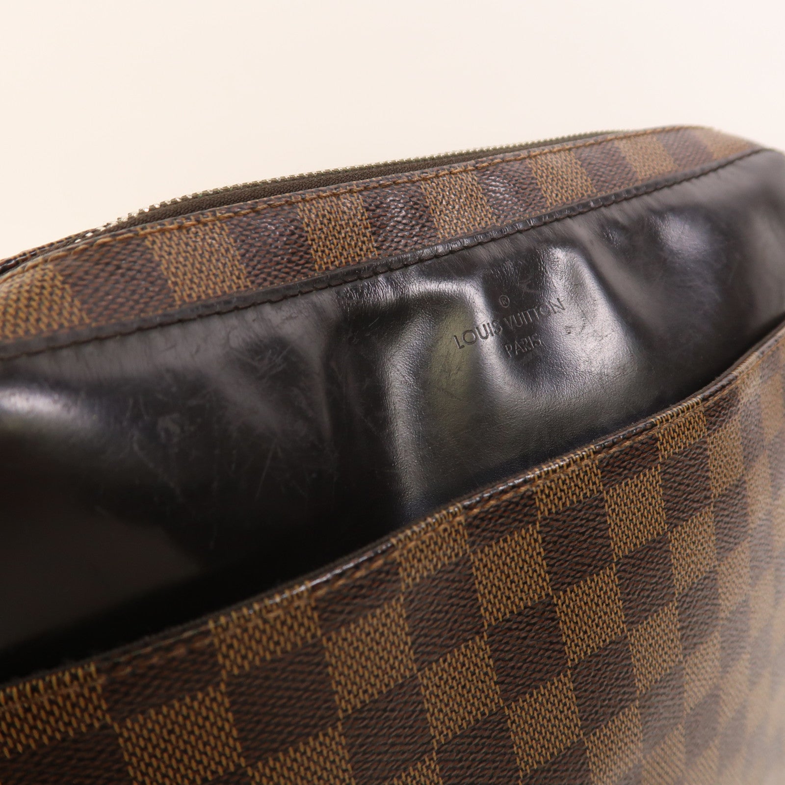 LOUIS VUITTON 【激減優惠】Damier Jake Messenger PM銀扣肩背袋