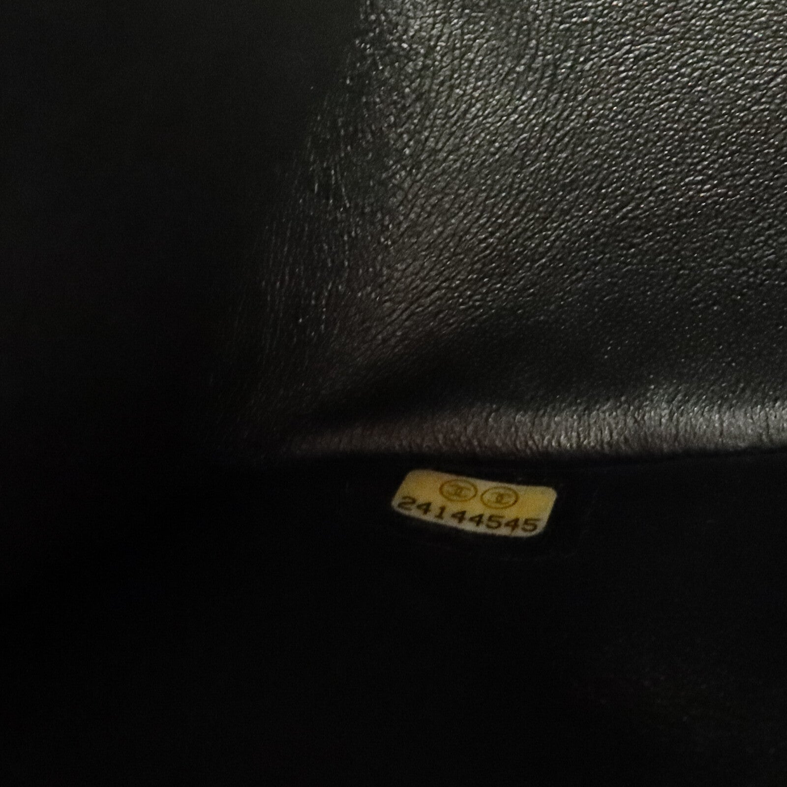CHANEL 牛皮皮革2.55 Medium鏈帶肩背袋