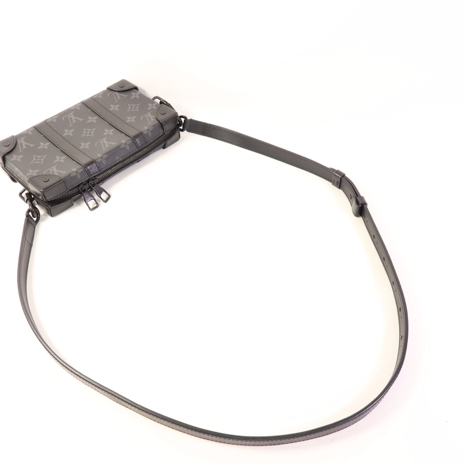 LOUIS VUITTON Monogram Eclipse Soft Trunk Wallet肩背袋