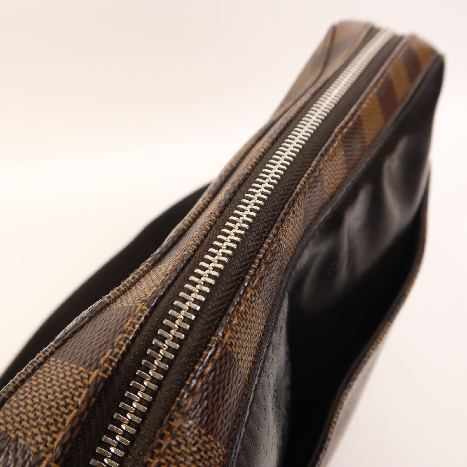 LOUIS VUITTON 【激減優惠】Damier Jake Messenger PM銀扣肩背袋