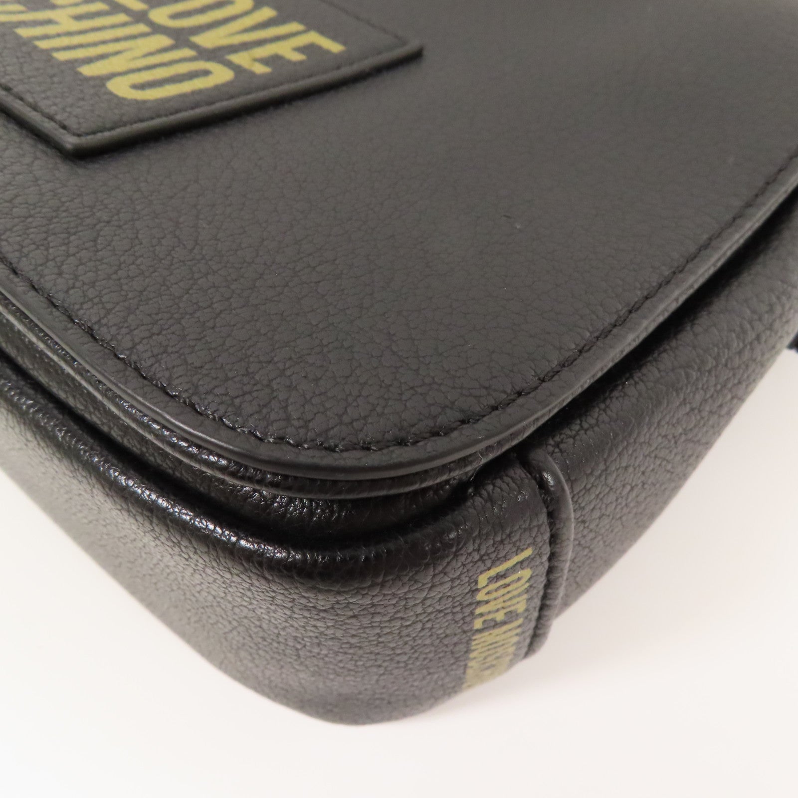 MOSCHINO 牛皮皮革Shoulder Bag金扣肩背袋