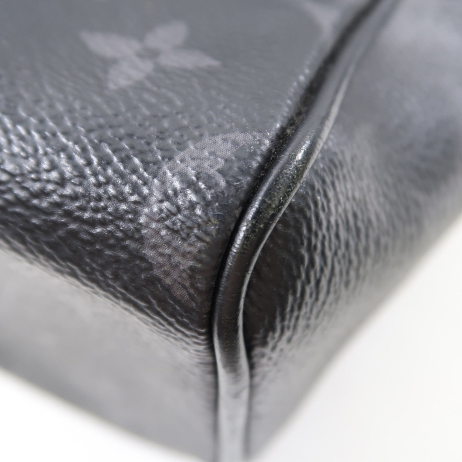LOUIS VUITTON Monogram Eclipse District銀扣肩背袋黑色