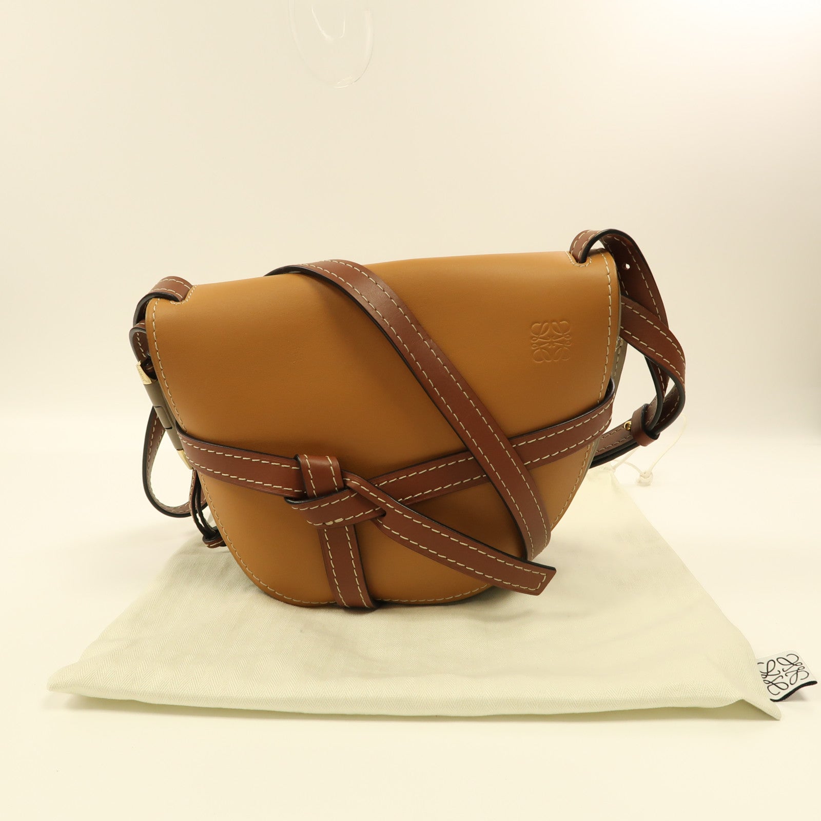 LOEWE 牛皮皮革Gate Small金扣肩背袋米色/啡色