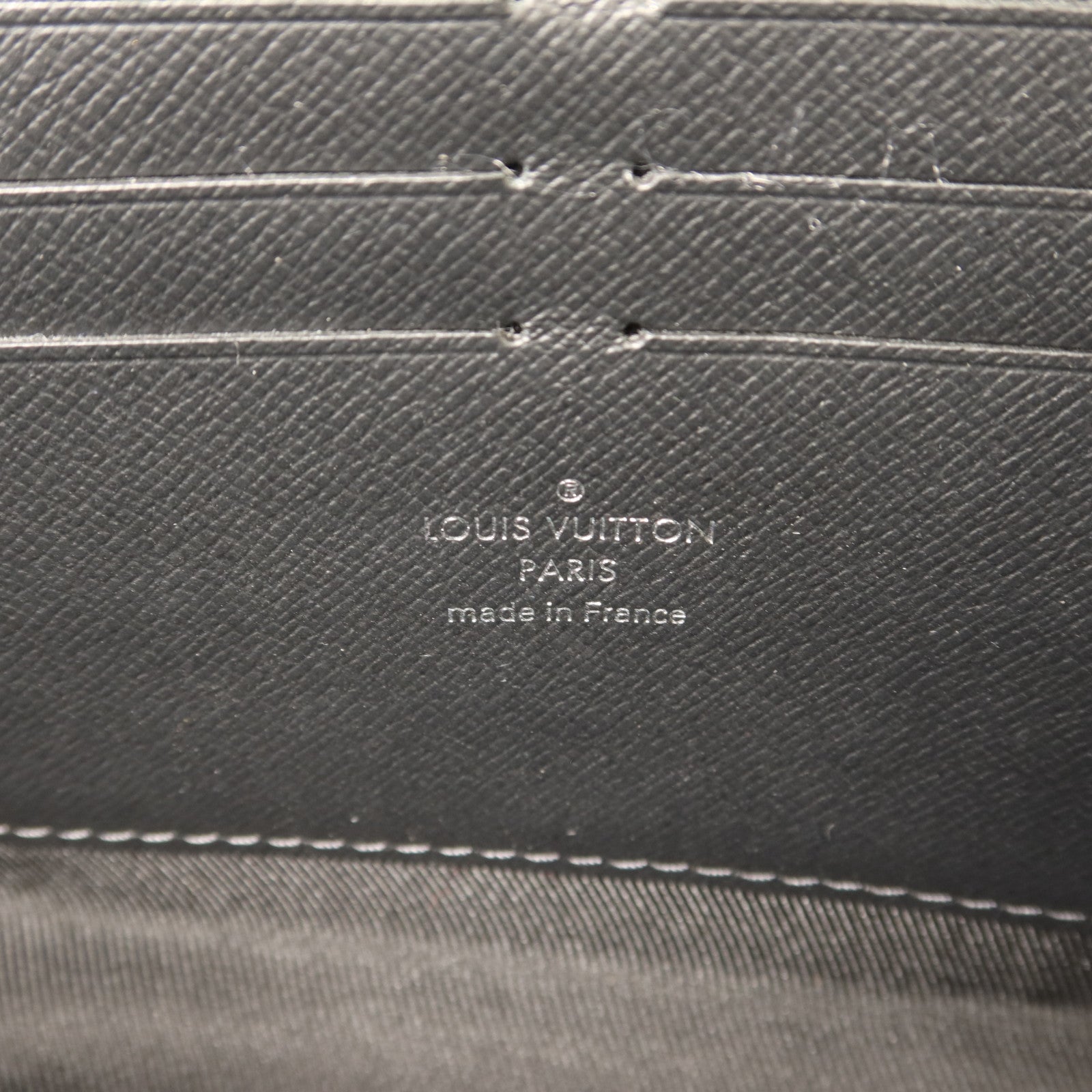 LOUIS VUITTON Monogram Eclipse Soft Trunk Wallet肩背袋