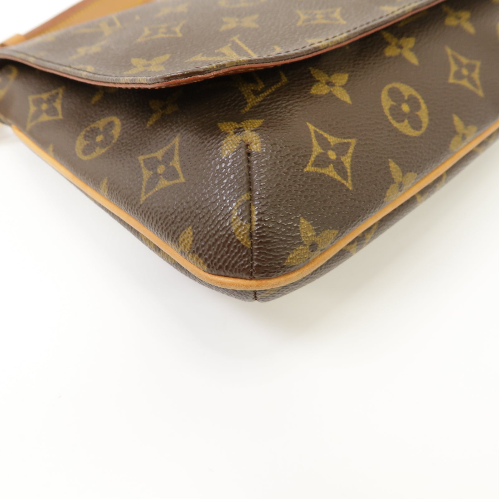 LOUIS VUITTON Monogram Musette Tango金扣肩背袋啡色