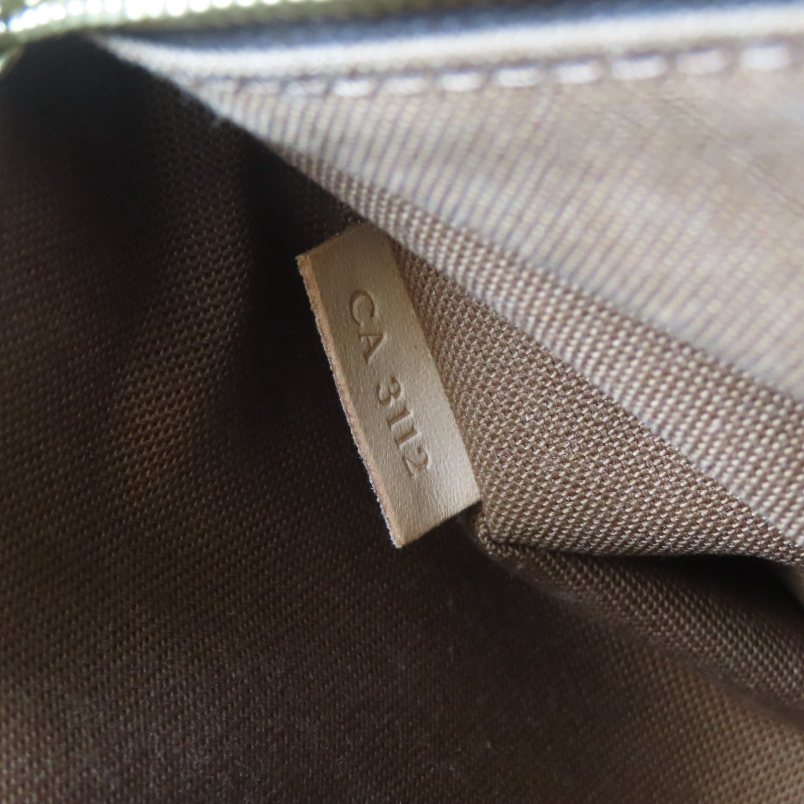 LOUIS VUITTON 【激減優惠】Monogram Cabas Beaubourg金扣肩背袋啡色