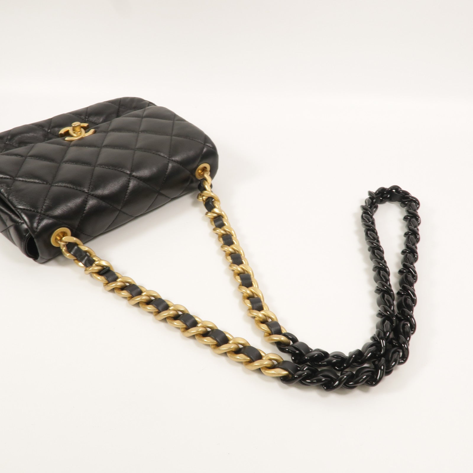 CHANEL 羊皮皮革Chain Shoulder鏈帶肩背袋