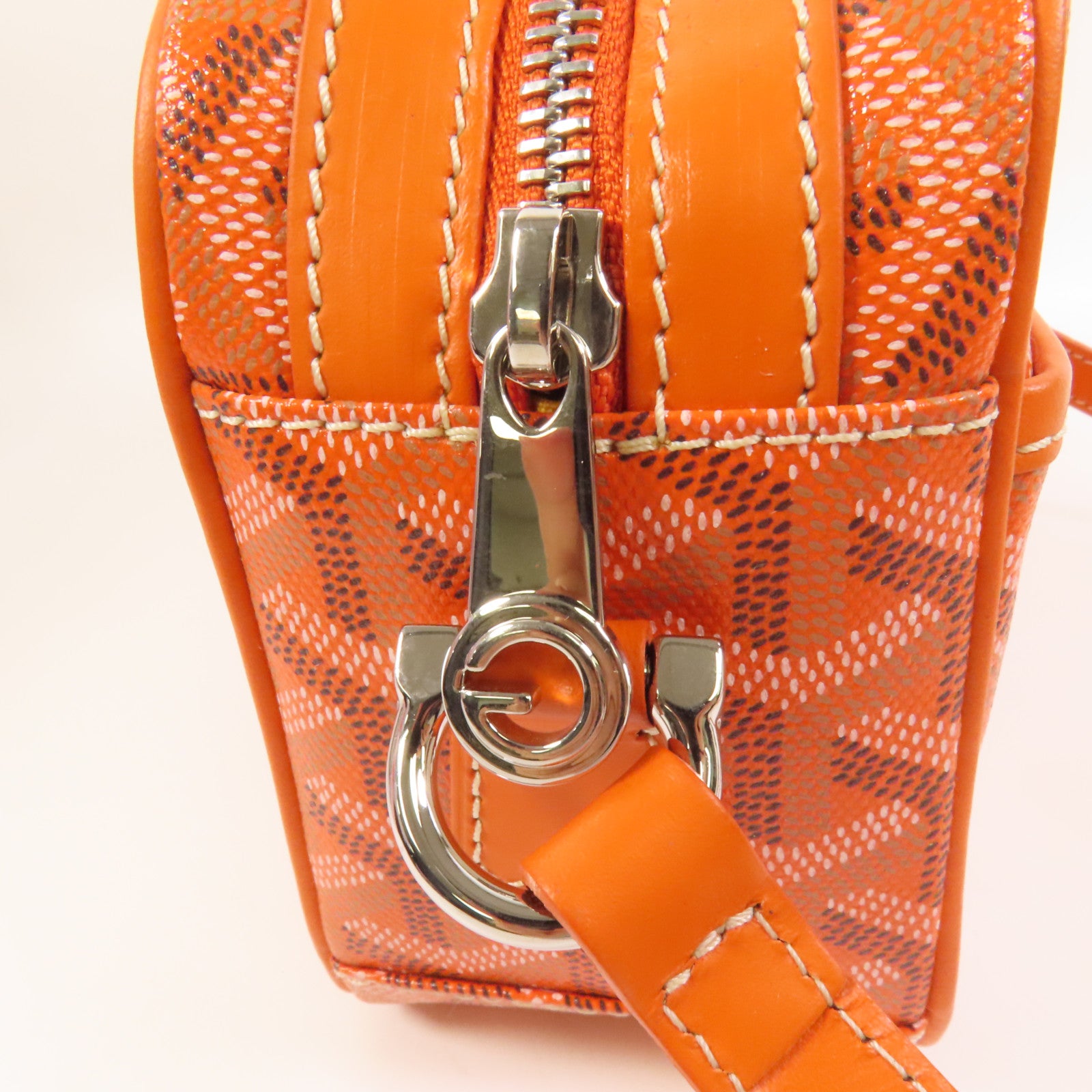 GOYARD 【激減優惠】塗層帆布Cap-Vert銀扣肩背袋