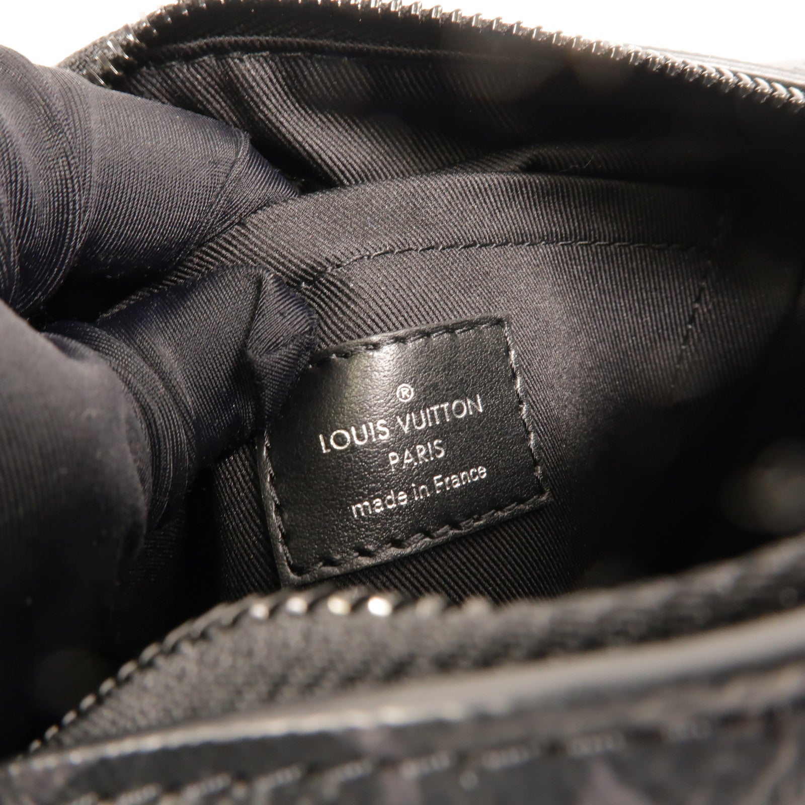 LOUIS VUITTON Monogram Eclipse Mini Soft Trunk肩背袋