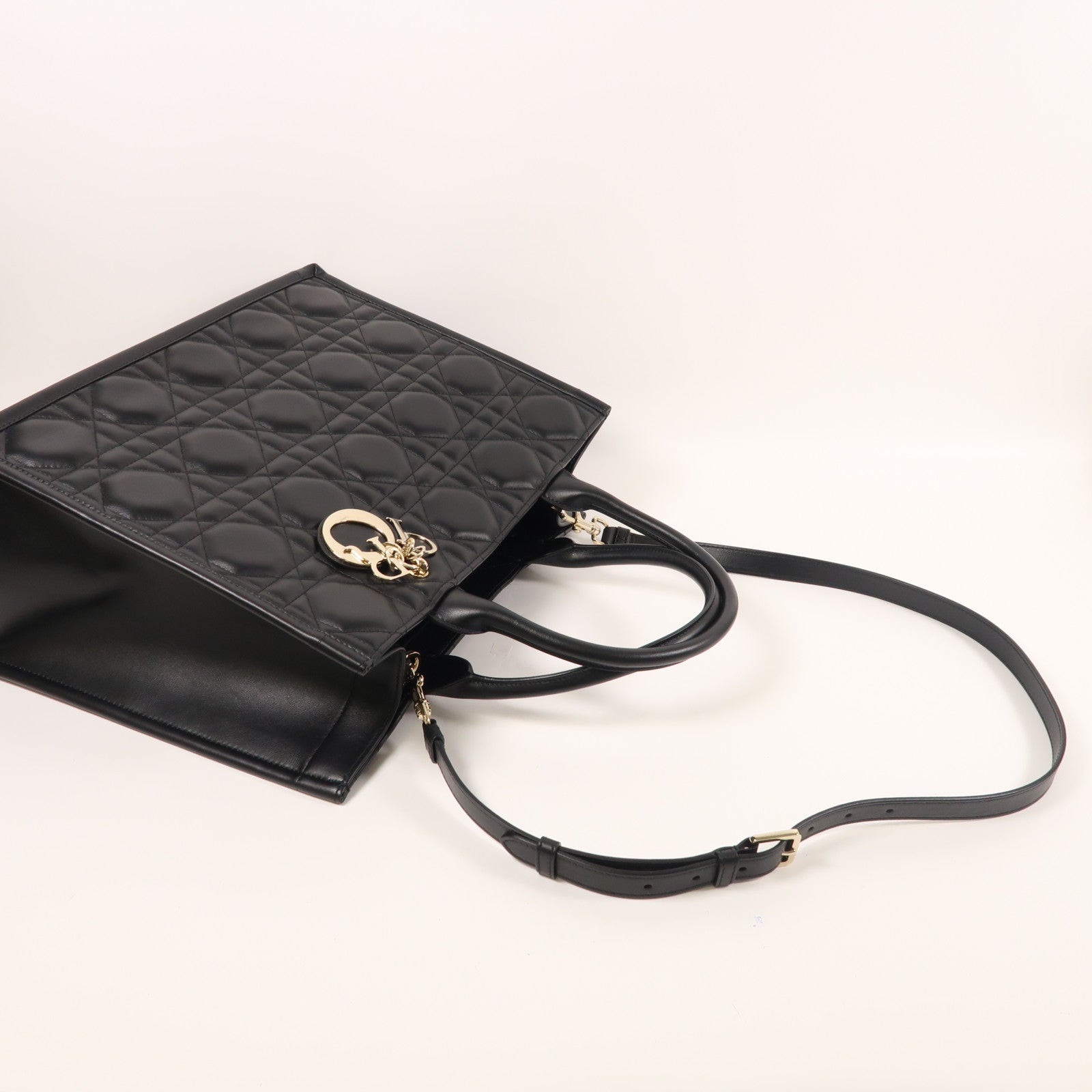 Dior 牛皮皮革Book Tote Medium金扣手挽肩背兩用袋