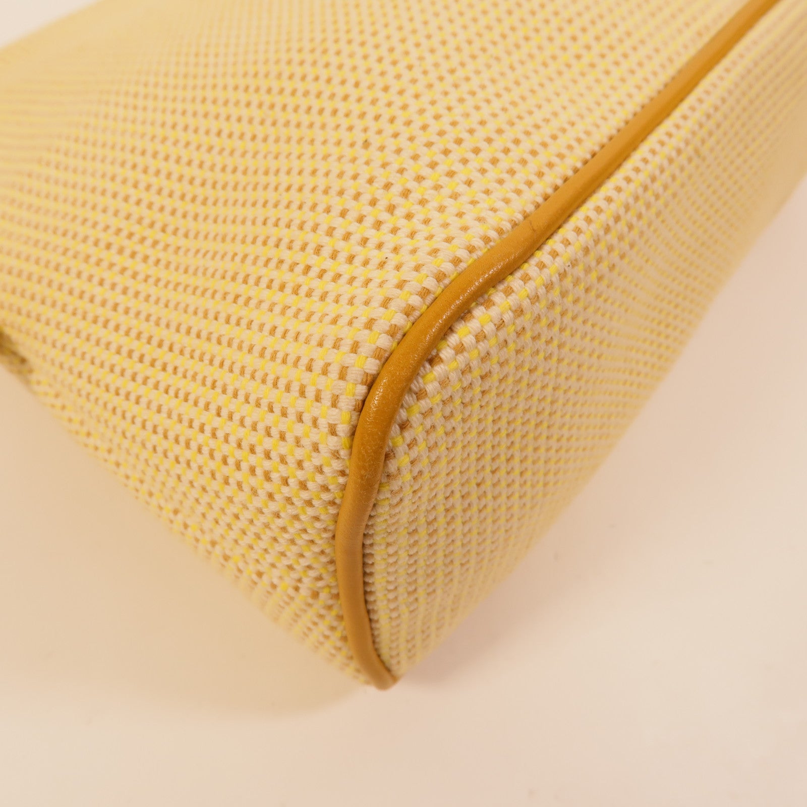 HERMES 帆布Bolide Crazy H Case Medium手拿包