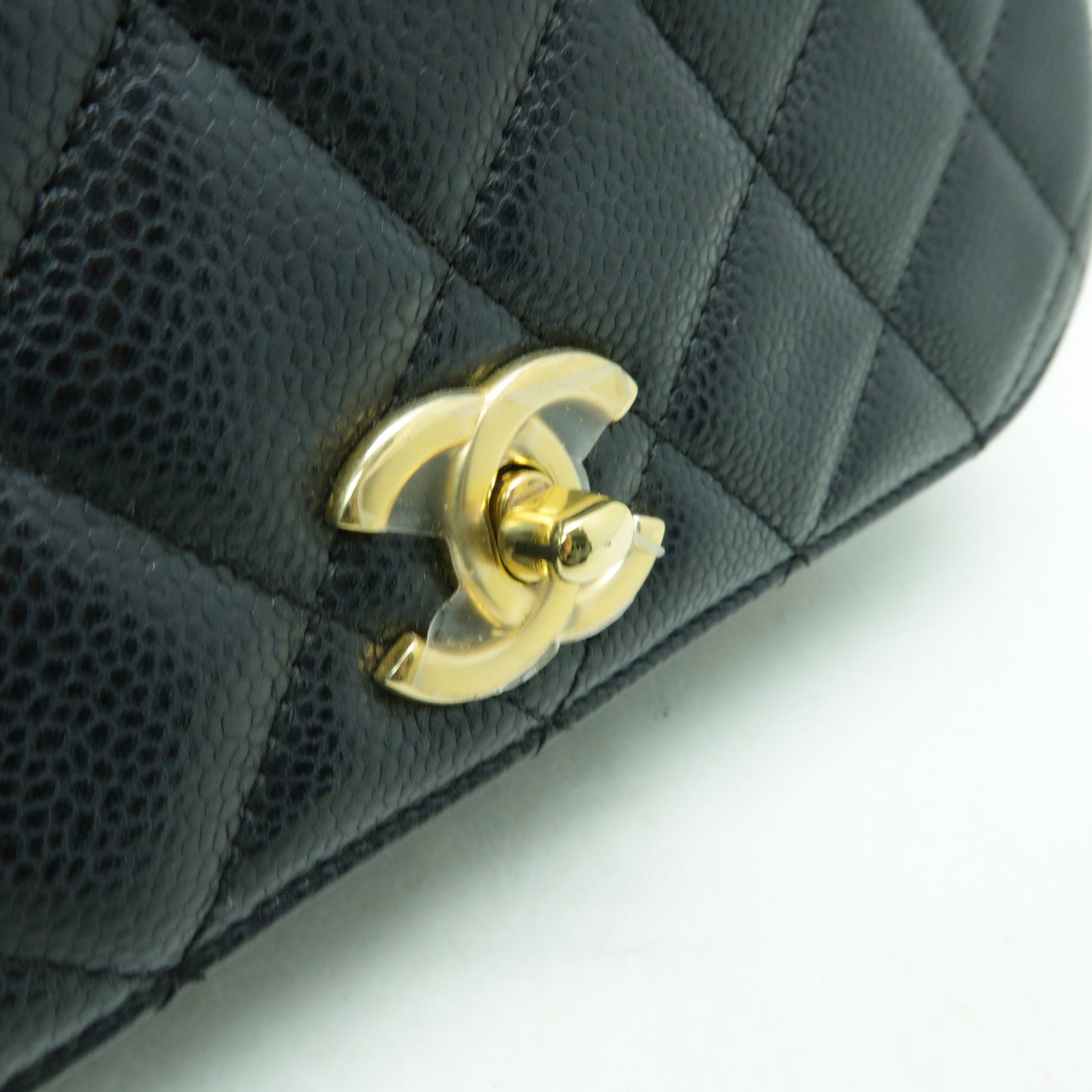 CHANEL Caviar皮革Carry Around Flap金扣手挽肩背兩用袋黒色