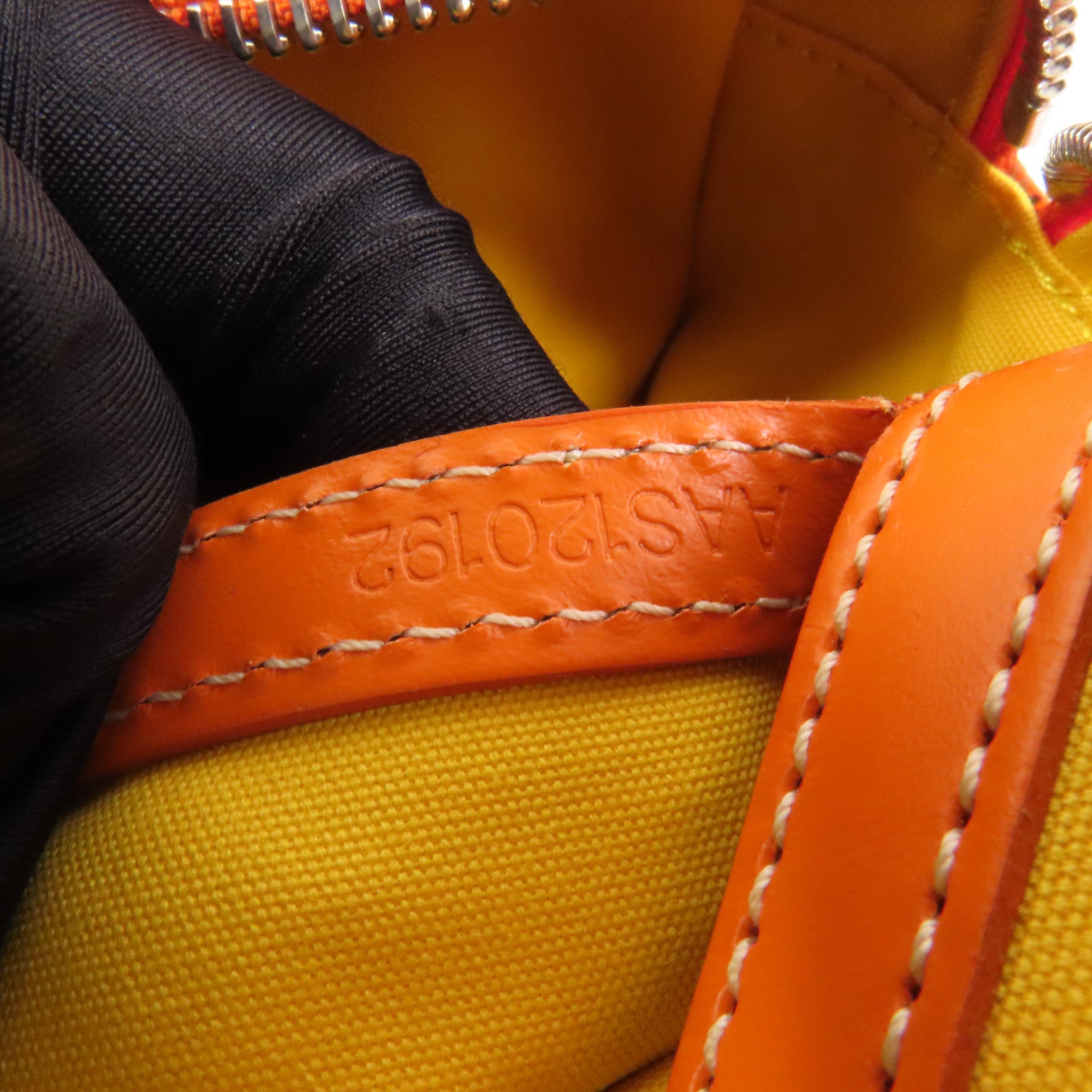 GOYARD 【激減優惠】塗層帆布Cap-Vert銀扣肩背袋