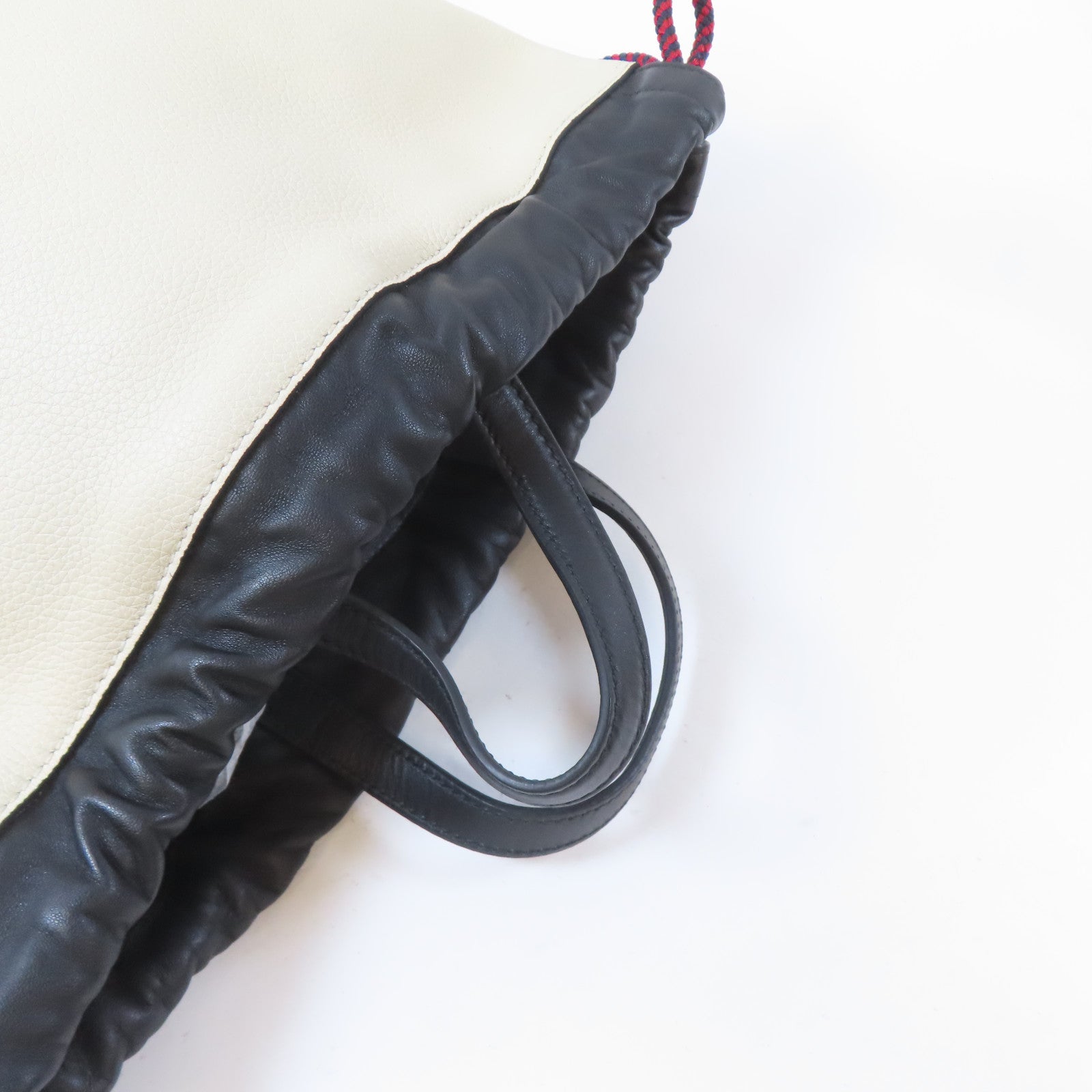 GUCCI 皮革Drawstring Backpack背包米白色