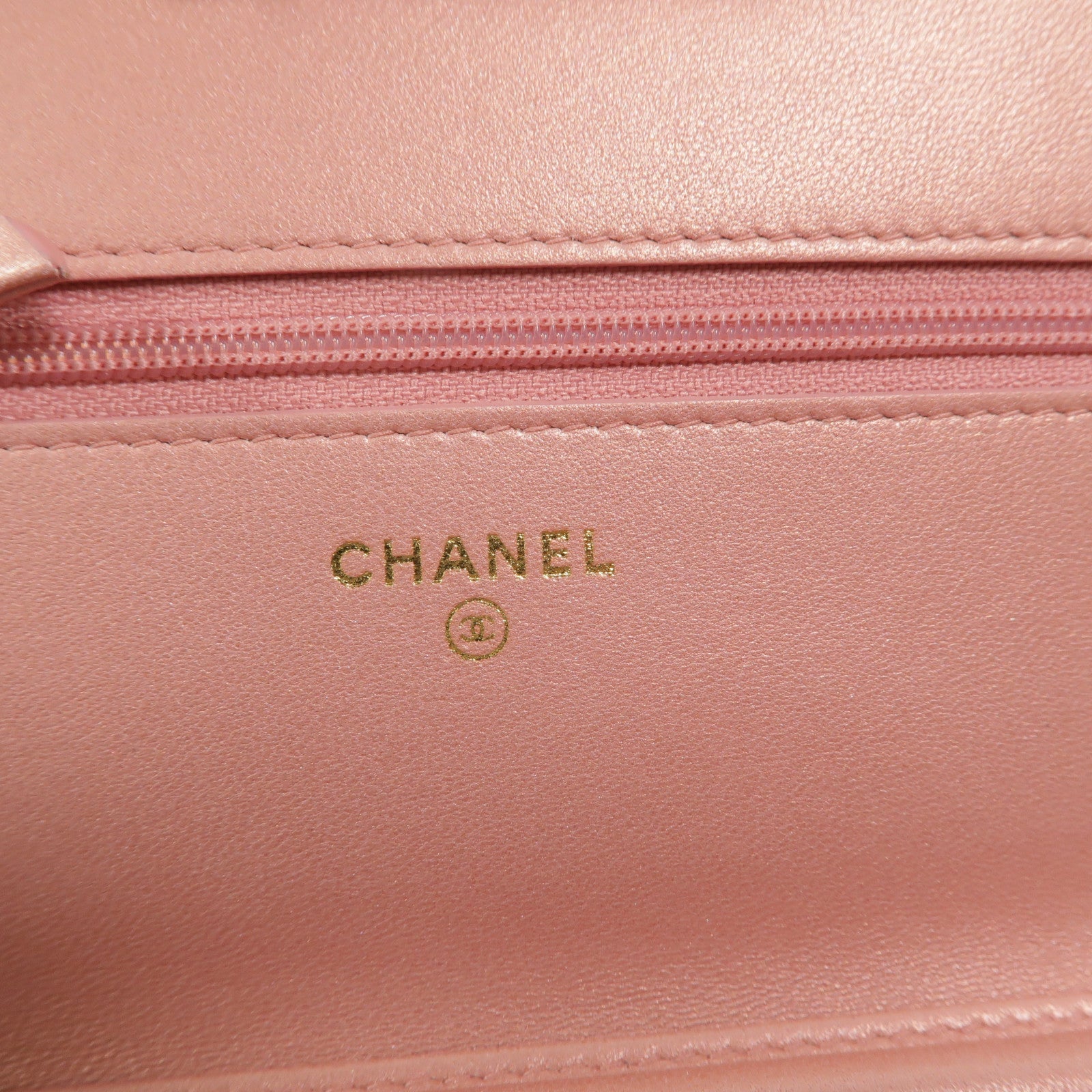 CHANEL 牛皮皮革Wallet On Chain鏈帶肩背袋