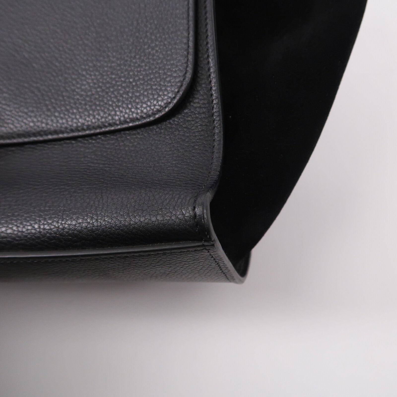 CELINE 牛皮皮革Trapeze Medium肩背袋
