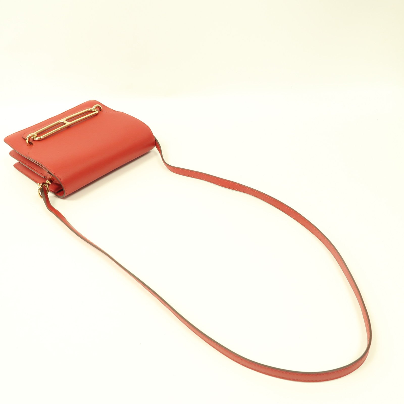 HERMES Swift皮革Roulis Mini金扣肩背袋紅色