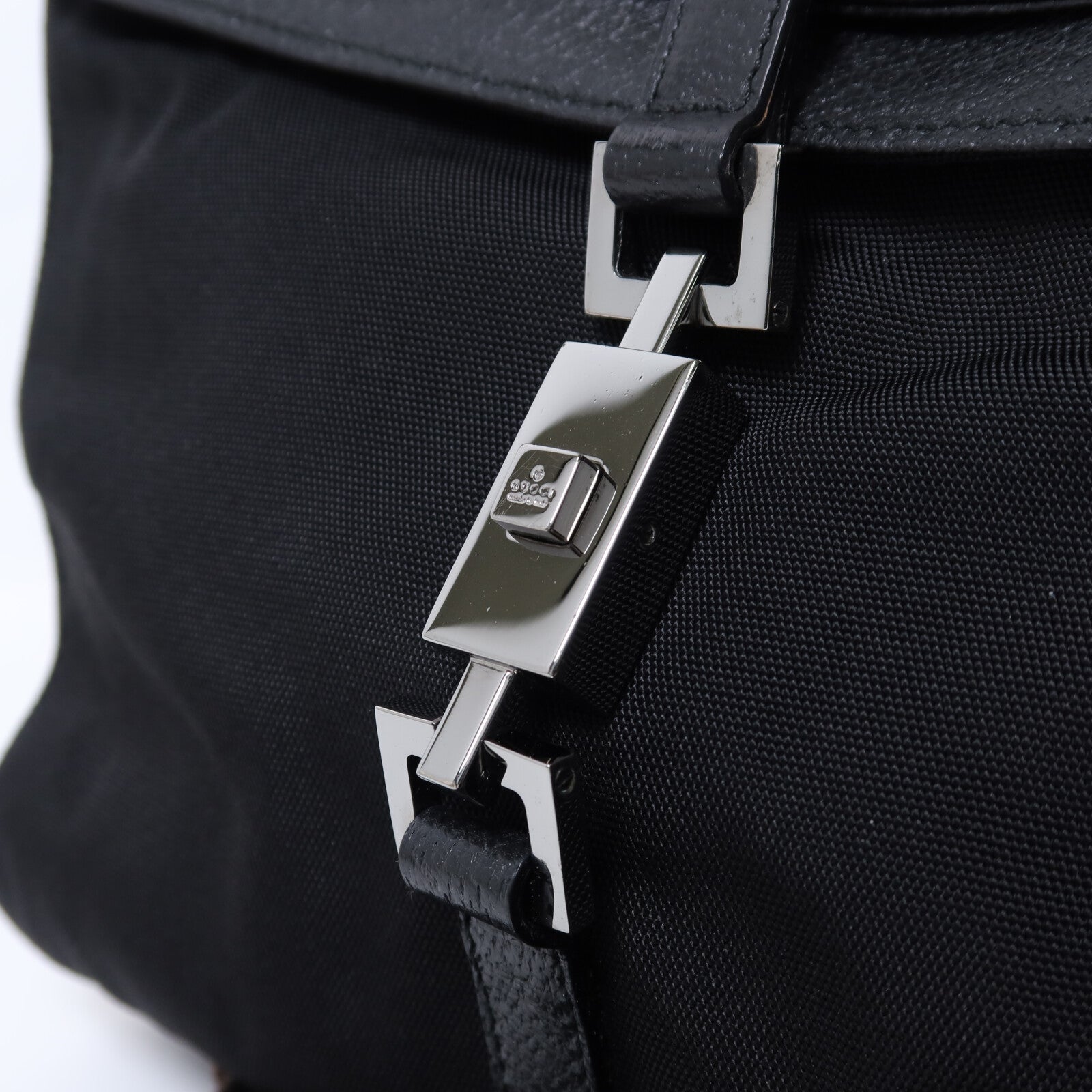 GUCCI 帆布Pouch Shoulder銀扣肩背袋