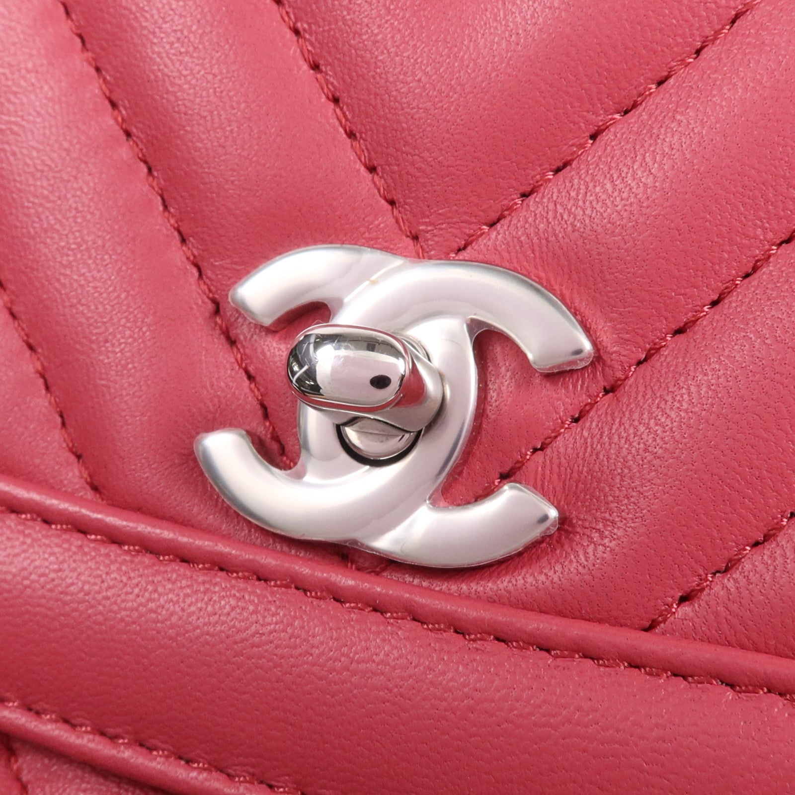 CHANEL 牛皮皮革Chain Shoulder Bag銀扣鏈帶肩背袋
