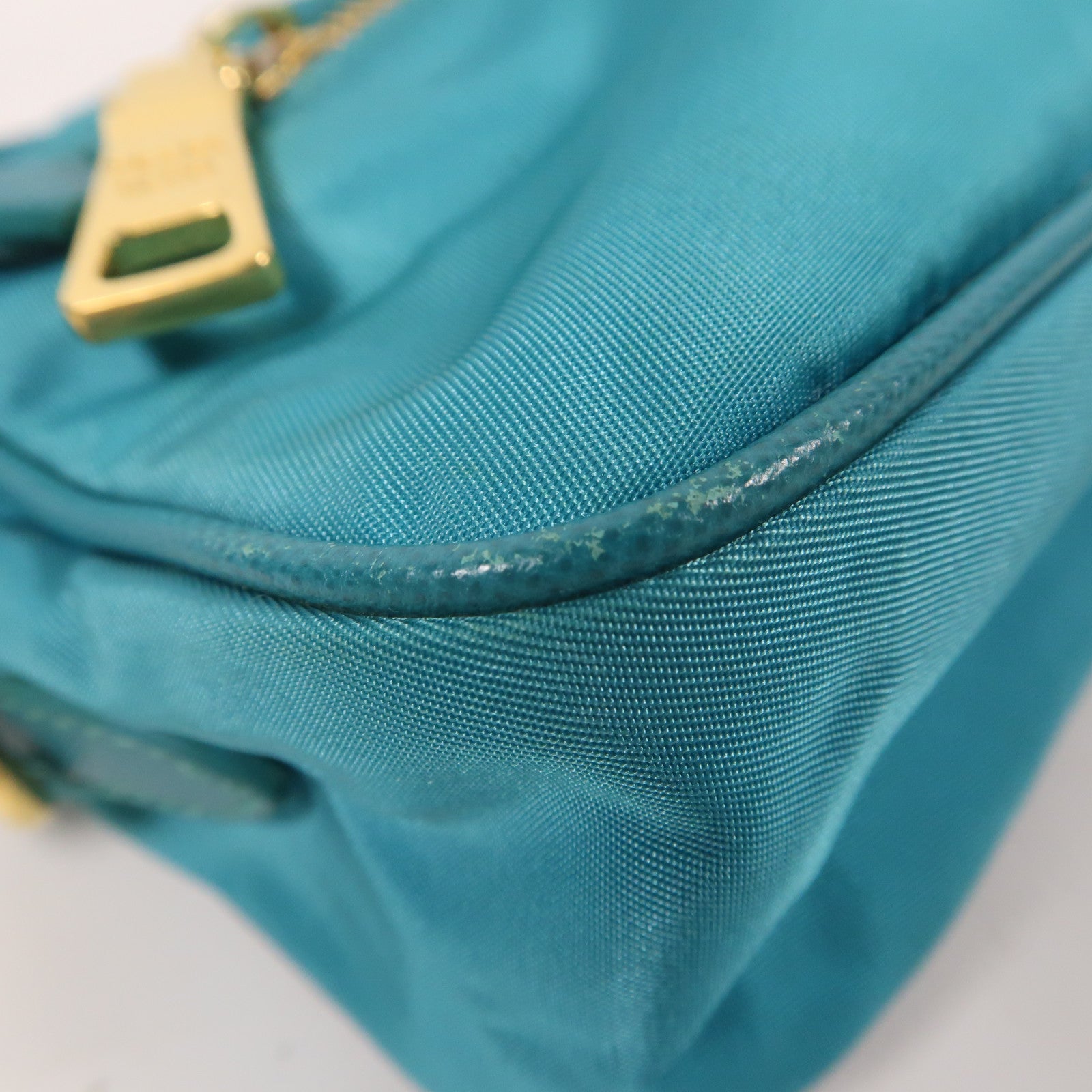 PRADA 尼龍Shoulder Bag金扣肩背袋綠色