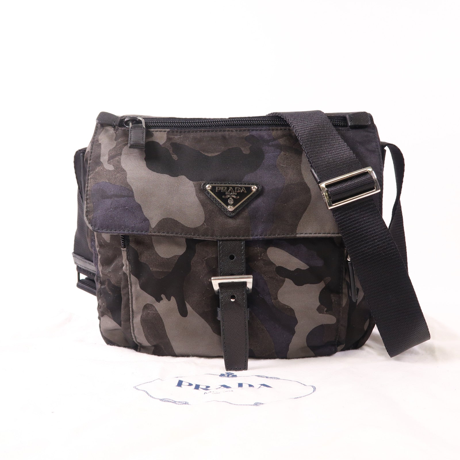 PRADA 尼龍Shoulder Bag銀扣肩背袋