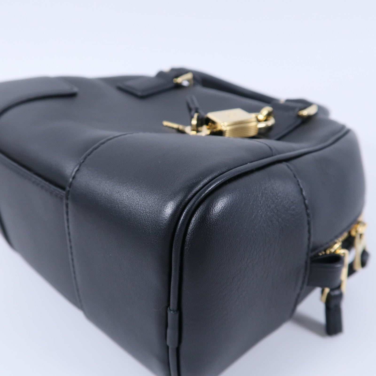 LOEWE 牛皮皮革Amazona 16 Square手挽肩背兩用袋